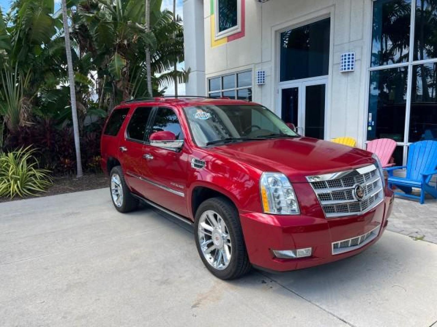 2013 Crystal Red Tintcoat /Cocoa/Light Linen Cadillac Escalade 1 OWNER Platinum Edition LOW MILES 20,007 (1GYS3DEF7DR) with an 6.2L Vortec 1000 V8 SFI E85 Engine engine, Automatic transmission, located at 4701 North Dixie Hwy, Pompano Beach, FL, 33064, (954) 422-2889, 26.240938, -80.123474 - OUR WEBPAGE FLORIDACARS1.COM HAS OVER 100 PHOTOS AND FREE CARFAX LINK NEW $ 80,185 2013 CADILLAC ESCALADE PLATINUM EDITION ROAD READY 6.2L V8 VIN: 1GYS3DEF7DR143317 NO ACCIDENTS NO RECALLS 4 DOOR WAGON/SPORT UTILITY 1 OWNER NAVIGATION 6.2L V8 F OHV 16V POWER LIFTGATE 3 ROW LEATHER SEATS FLEX FUEL PO - Photo#1