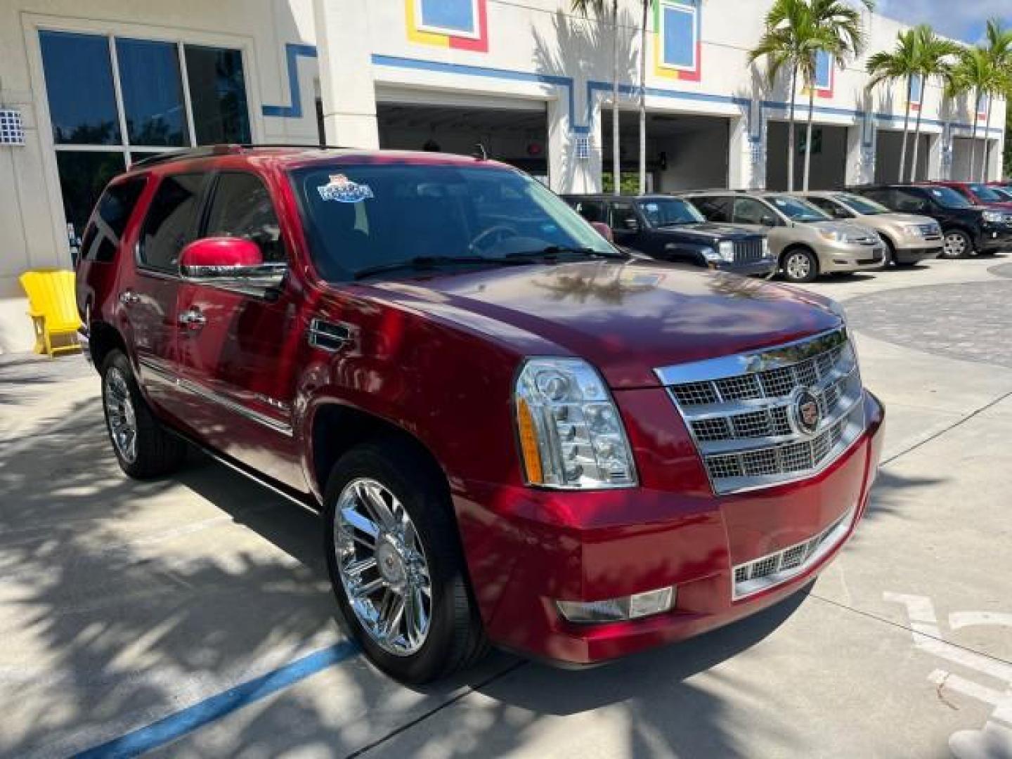 2013 Crystal Red Tintcoat /Cocoa/Light Linen Cadillac Escalade 1 OWNER Platinum Edition LOW MILES 20,007 (1GYS3DEF7DR) with an 6.2L Vortec 1000 V8 SFI E85 Engine engine, Automatic transmission, located at 4701 North Dixie Hwy, Pompano Beach, FL, 33064, (954) 422-2889, 26.240938, -80.123474 - OUR WEBPAGE FLORIDACARS1.COM HAS OVER 100 PHOTOS AND FREE CARFAX LINK NEW $ 80,185 2013 CADILLAC ESCALADE PLATINUM EDITION ROAD READY 6.2L V8 VIN: 1GYS3DEF7DR143317 NO ACCIDENTS NO RECALLS 4 DOOR WAGON/SPORT UTILITY 1 OWNER NAVIGATION 6.2L V8 F OHV 16V POWER LIFTGATE 3 ROW LEATHER SEATS FLEX FUEL PO - Photo#96