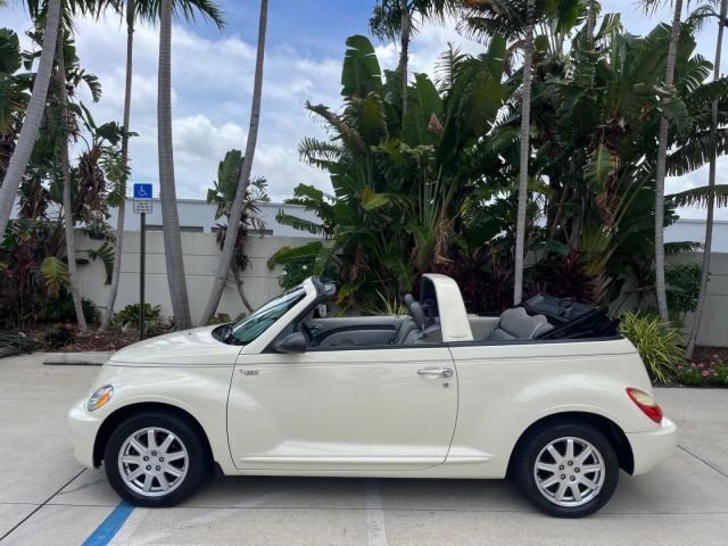 2006 Cool Vanilla /Pastel Slate Gray Chrysler PT Cruiser CONV LOW MILES 82,699 (3C3JY45X66T) with an 2.4L DOHC SMPI 16-Valve I4 Engine engine, Automatic transmission, located at 4701 North Dixie Hwy, Pompano Beach, FL, 33064, (954) 422-2889, 26.240938, -80.123474 - OUR WEBPAGE FLORIDACARS1.COM HAS OVER 100 PHOTOS AND FREE CARFAX LINK 2006 CHRYSLER PT CRUISER ROAD READY 2.4L I4 VIN: 3C3JY45X66T341915 NO RECALLS 29 MPG CONVERTIBLE FLORIDA OWNER 2.4L I4 F DOHC 16V BLUETOOTH LOW MILES 82,699 GASOLINE NAVIGATION POWER CONVERTIBLE TOP FRONT WHEEL DRIVE BACK UP CAMER - Photo#87