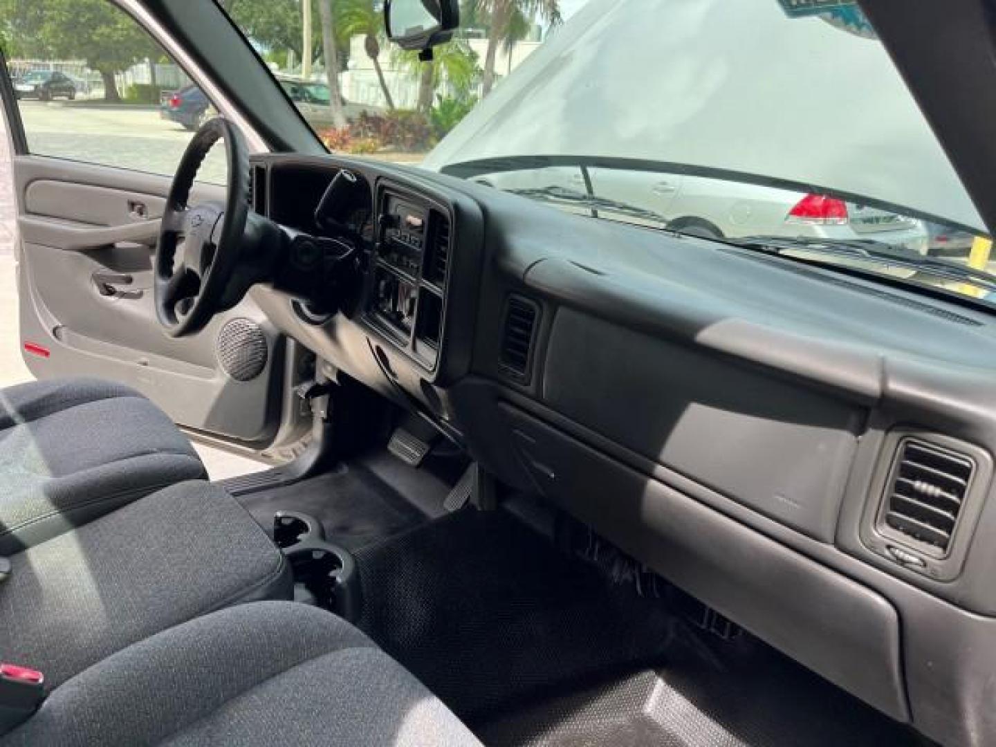 2007 Graystone Metallic /Medium Gray Chevrolet Silverado 1500 Classic Work Truck LOW MILES 88,529 (1GCEC14X67Z) with an 4.3L Vortec 1000 V6 MFI Engine engine, Automatic transmission, located at 4701 North Dixie Hwy, Pompano Beach, FL, 33064, (954) 422-2889, 26.240938, -80.123474 - OUR WEBPAGE FLORIDACARS1.COM HAS OVER 100 PHOTOS AND FREE CARFAX LINK 2007 CHEVROLET SILVERADO 1500 CLASSIC WORK TRUCK WORK READY 4.3L V6 VIN: 1GCEC14X67Z197997 NO ACCIDENTS PICKUP NO RECALLS 4.3L V6 F 1 OWNER GASOLINE LOW MILES 88,529 REAR WHEEL DRIVE 6.6 FT BED Anti-Theft System Electronic Braking - Photo#28