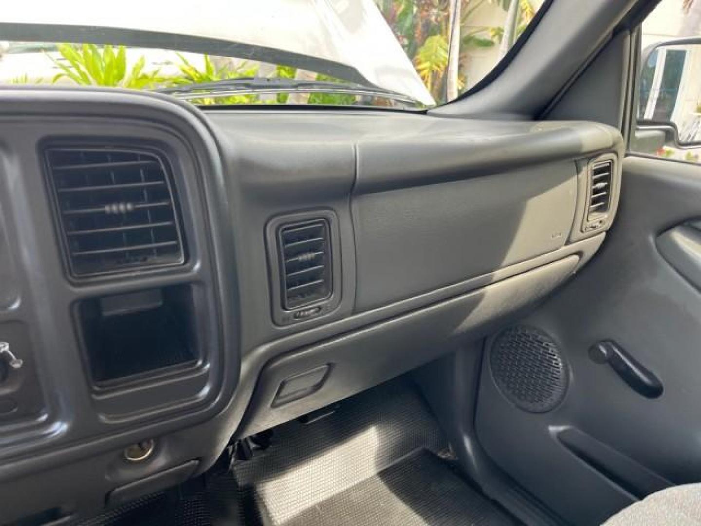 2007 Graystone Metallic /Medium Gray Chevrolet Silverado 1500 Classic Work Truck LOW MILES 88,529 (1GCEC14X67Z) with an 4.3L Vortec 1000 V6 MFI Engine engine, Automatic transmission, located at 4701 North Dixie Hwy, Pompano Beach, FL, 33064, (954) 422-2889, 26.240938, -80.123474 - OUR WEBPAGE FLORIDACARS1.COM HAS OVER 100 PHOTOS AND FREE CARFAX LINK 2007 CHEVROLET SILVERADO 1500 CLASSIC WORK TRUCK WORK READY 4.3L V6 VIN: 1GCEC14X67Z197997 NO ACCIDENTS PICKUP NO RECALLS 4.3L V6 F 1 OWNER GASOLINE LOW MILES 88,529 REAR WHEEL DRIVE 6.6 FT BED Anti-Theft System Electronic Braking - Photo#48