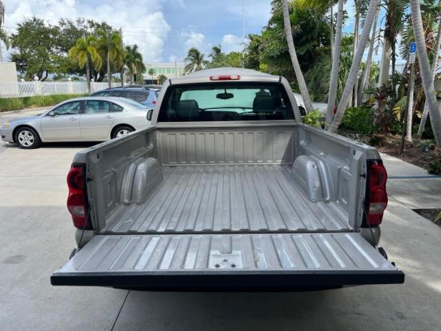 2007 Graystone Metallic /Medium Gray Chevrolet Silverado 1500 Classic Work Truck LOW MILES 88,529 (1GCEC14X67Z) with an 4.3L Vortec 1000 V6 MFI Engine engine, Automatic transmission, located at 4701 North Dixie Hwy, Pompano Beach, FL, 33064, (954) 422-2889, 26.240938, -80.123474 - OUR WEBPAGE FLORIDACARS1.COM HAS OVER 100 PHOTOS AND FREE CARFAX LINK 2007 CHEVROLET SILVERADO 1500 CLASSIC WORK TRUCK WORK READY 4.3L V6 VIN: 1GCEC14X67Z197997 NO ACCIDENTS PICKUP NO RECALLS 4.3L V6 F 1 OWNER GASOLINE LOW MILES 88,529 REAR WHEEL DRIVE 6.6 FT BED Anti-Theft System Electronic Braking - Photo#50