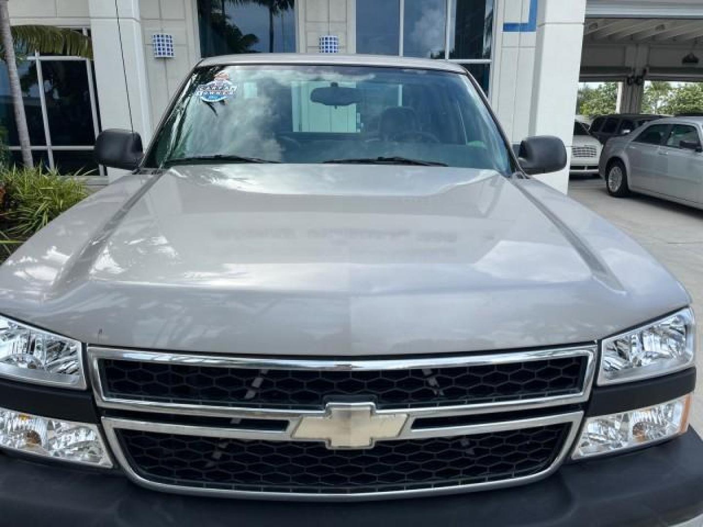 2007 Graystone Metallic /Medium Gray Chevrolet Silverado 1500 Classic Work Truck LOW MILES 88,529 (1GCEC14X67Z) with an 4.3L Vortec 1000 V6 MFI Engine engine, Automatic transmission, located at 4701 North Dixie Hwy, Pompano Beach, FL, 33064, (954) 422-2889, 26.240938, -80.123474 - OUR WEBPAGE FLORIDACARS1.COM HAS OVER 100 PHOTOS AND FREE CARFAX LINK 2007 CHEVROLET SILVERADO 1500 CLASSIC WORK TRUCK WORK READY 4.3L V6 VIN: 1GCEC14X67Z197997 NO ACCIDENTS PICKUP NO RECALLS 4.3L V6 F 1 OWNER GASOLINE LOW MILES 88,529 REAR WHEEL DRIVE 6.6 FT BED Anti-Theft System Electronic Braking - Photo#63