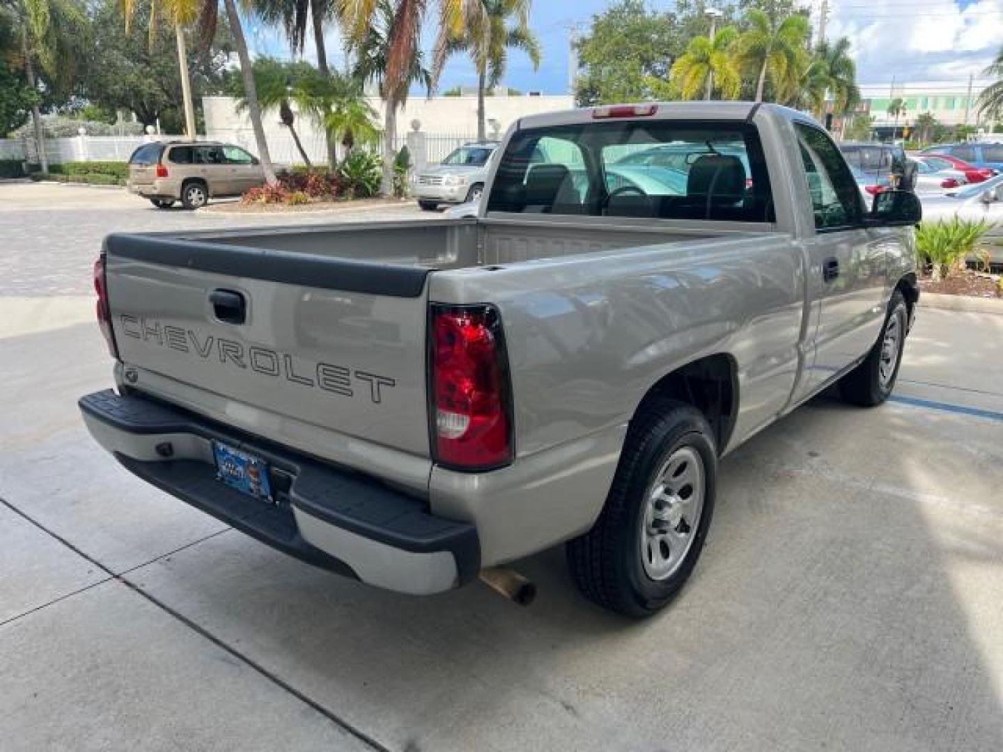 2007 Graystone Metallic /Medium Gray Chevrolet Silverado 1500 Classic Work Truck LOW MILES 88,529 (1GCEC14X67Z) with an 4.3L Vortec 1000 V6 MFI Engine engine, Automatic transmission, located at 4701 North Dixie Hwy, Pompano Beach, FL, 33064, (954) 422-2889, 26.240938, -80.123474 - OUR WEBPAGE FLORIDACARS1.COM HAS OVER 100 PHOTOS AND FREE CARFAX LINK 2007 CHEVROLET SILVERADO 1500 CLASSIC WORK TRUCK WORK READY 4.3L V6 VIN: 1GCEC14X67Z197997 NO ACCIDENTS PICKUP NO RECALLS 4.3L V6 F 1 OWNER GASOLINE LOW MILES 88,529 REAR WHEEL DRIVE 6.6 FT BED Anti-Theft System Electronic Braking - Photo#77