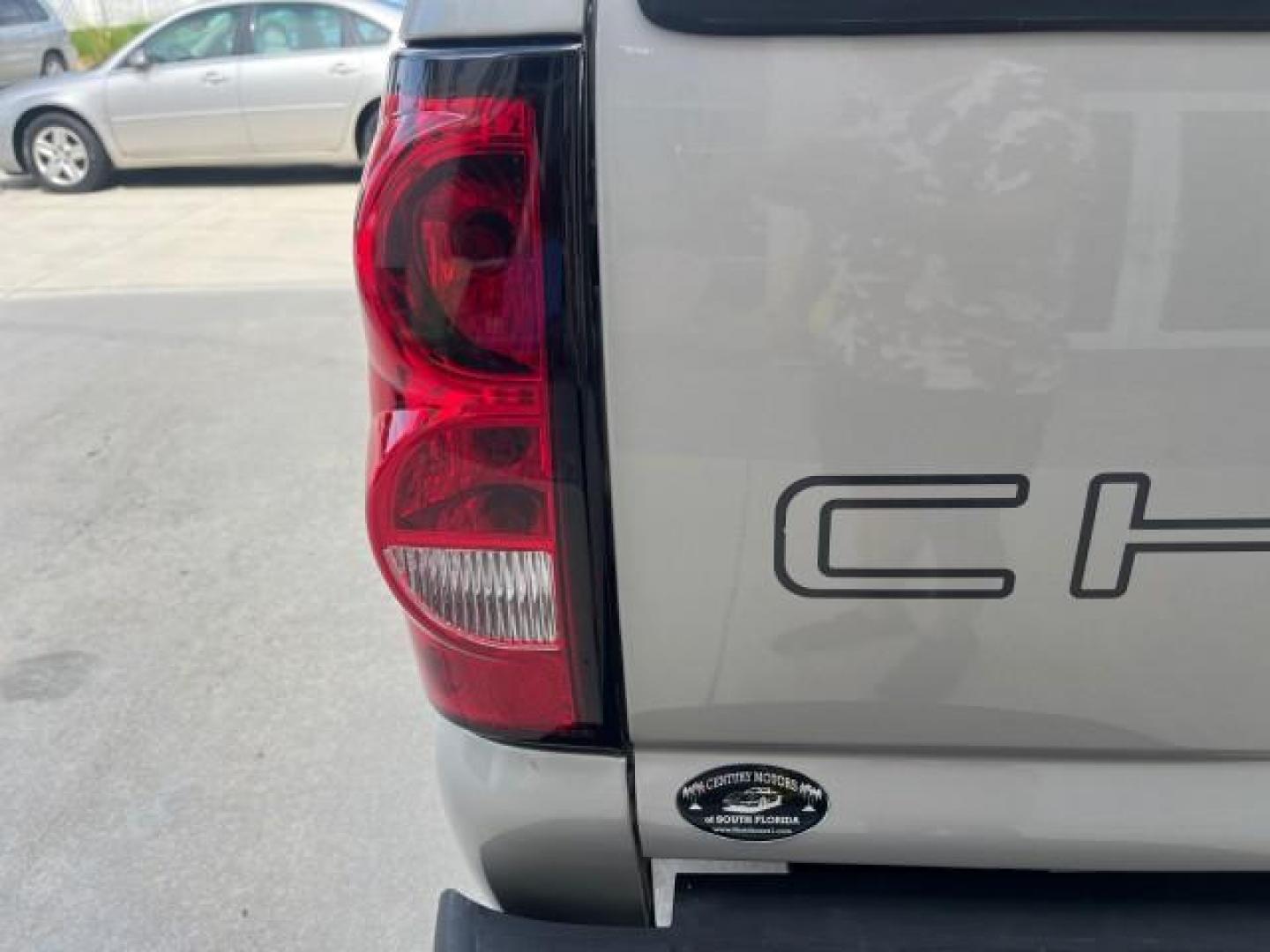 2007 Graystone Metallic /Medium Gray Chevrolet Silverado 1500 Classic Work Truck LOW MILES 88,529 (1GCEC14X67Z) with an 4.3L Vortec 1000 V6 MFI Engine engine, Automatic transmission, located at 4701 North Dixie Hwy, Pompano Beach, FL, 33064, (954) 422-2889, 26.240938, -80.123474 - OUR WEBPAGE FLORIDACARS1.COM HAS OVER 100 PHOTOS AND FREE CARFAX LINK 2007 CHEVROLET SILVERADO 1500 CLASSIC WORK TRUCK WORK READY 4.3L V6 VIN: 1GCEC14X67Z197997 NO ACCIDENTS PICKUP NO RECALLS 4.3L V6 F 1 OWNER GASOLINE LOW MILES 88,529 REAR WHEEL DRIVE 6.6 FT BED Anti-Theft System Electronic Braking - Photo#79