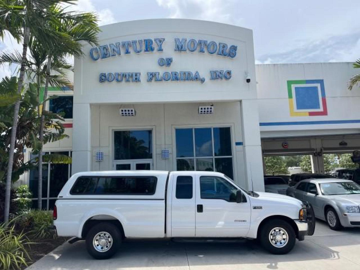 2001 Oxford White /Medium Parchment Ford Super Duty F-250 Lariat LOW MILES 71,725 (3FTNX20F21M) with an 7.3L DI V8 Turbo-Diesel Power Stroke Engine engine, Automatic transmission, located at 4701 North Dixie Hwy, Pompano Beach, FL, 33064, (954) 422-2889, 26.240938, -80.123474 - OUR WEBPAGE FLORIDACARS1.COM HAS OVER 100 PHOTOS AND FREE CARFAX LINK 2001 FORD F-250 SUPER DUTY LARIAT ROAD READY WORK READY VIN: 3FTNX20F21MA60359 NO ACCIDENTS NO RECALLS 4 DOOR EXTENDED CAB PICKUP 7.3L V8 TURBO DIESEL 7.3L V8 F LOW MILES 71,725 DIESEL POWER SEATS 8.2 FT BED REAR WHEEL DRIVE 18 SE - Photo#0