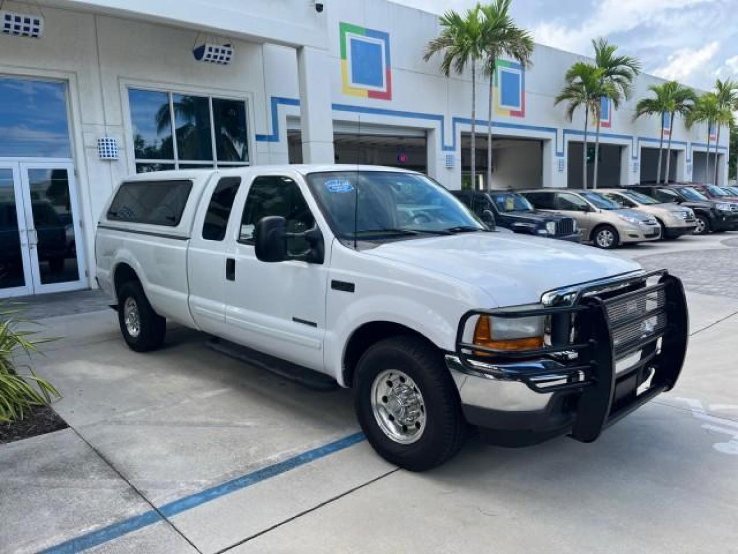 2001 Oxford White /Medium Parchment Ford Super Duty F-250 Lariat LOW MILES 71,725 (3FTNX20F21M) with an 7.3L DI V8 Turbo-Diesel Power Stroke Engine engine, Automatic transmission, located at 4701 North Dixie Hwy, Pompano Beach, FL, 33064, (954) 422-2889, 26.240938, -80.123474 - OUR WEBPAGE FLORIDACARS1.COM HAS OVER 100 PHOTOS AND FREE CARFAX LINK 2001 FORD F-250 SUPER DUTY LARIAT ROAD READY WORK READY VIN: 3FTNX20F21MA60359 NO ACCIDENTS NO RECALLS 4 DOOR EXTENDED CAB PICKUP 7.3L V8 TURBO DIESEL 7.3L V8 F LOW MILES 71,725 DIESEL POWER SEATS 8.2 FT BED REAR WHEEL DRIVE 18 SE - Photo#99