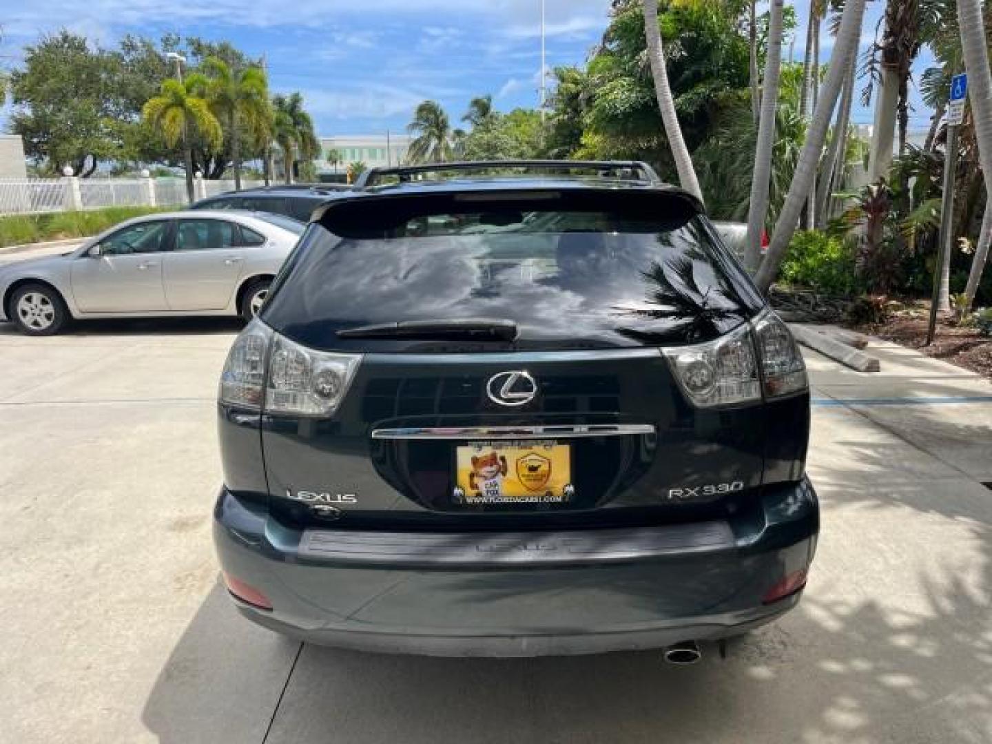 2005 Millennium Silver Metallic /Ivory Lexus RX 330 AWD LOW MILES 58,057 (2T2HA31U15C) with an 3.3L DOHC MPI 24-Valve V6 Engine engine, Automatic transmission, located at 4701 North Dixie Hwy, Pompano Beach, FL, 33064, (954) 422-2889, 26.240938, -80.123474 - OUR WEBPAGE FLORIDACARS1.COM HAS OVER 100 PHOTOS AND FREE CARFAX LINK 2005 LEXUS RX 330 ROAD READY 3.3L V6 VIN: 2T2HA31U15C061157 NO ACCIDENTS AWD 4 DOOR WAGON/SPORT UTILITY NO RECALLS 3.3L V6 F 24V POWER LIFTGATE POWER LEATHER SEATS GASOLINE AWD POWER SUNROOF ALL WHEEL DRIVE LOW MILES 58,057 32 SER - Photo#98