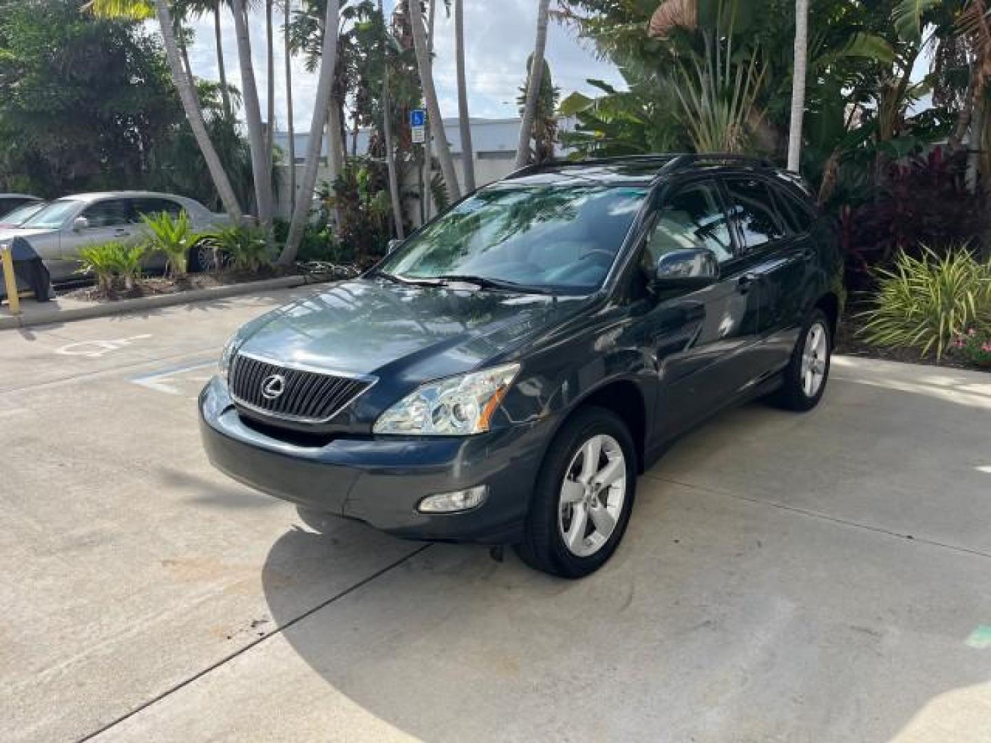 2007 Flint Mica /Light Gray Lexus RX 350 NAV LOW MILES 35,598 (2T2GK31U17C) with an 3.5L DOHC SMPI 24-Valve V6 Engine engine, Automatic transmission, located at 4701 North Dixie Hwy, Pompano Beach, FL, 33064, (954) 422-2889, 26.240938, -80.123474 - OUR WEBPAGE FLORIDACARS1.COM HAS OVER 100 PHOTOS AND FREE CARFAX LINK 2007 LEXUS RX 350 NEW $48,231 ROAD READY VIN: 2T2GK31U17C019745 NO ACCIDENTS NO RECALLS 4 DOOR WAGON/SPORT UTILITY LOW MILES 35,598 3.5L V6 3.5L V6 F DOHC 24V POWER LEATHER SEATS DUAL AC GASOLINE POWER SUNROOF/LIFTGATE FRONT WHEEL - Photo#3