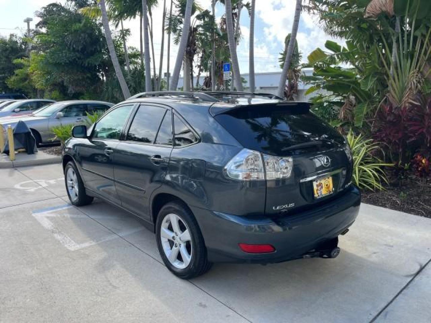 2007 Flint Mica /Light Gray Lexus RX 350 NAV LOW MILES 35,598 (2T2GK31U17C) with an 3.5L DOHC SMPI 24-Valve V6 Engine engine, Automatic transmission, located at 4701 North Dixie Hwy, Pompano Beach, FL, 33064, (954) 422-2889, 26.240938, -80.123474 - OUR WEBPAGE FLORIDACARS1.COM HAS OVER 100 PHOTOS AND FREE CARFAX LINK 2007 LEXUS RX 350 NEW $48,231 ROAD READY VIN: 2T2GK31U17C019745 NO ACCIDENTS NO RECALLS 4 DOOR WAGON/SPORT UTILITY LOW MILES 35,598 3.5L V6 3.5L V6 F DOHC 24V POWER LEATHER SEATS DUAL AC GASOLINE POWER SUNROOF/LIFTGATE FRONT WHEEL - Photo#5