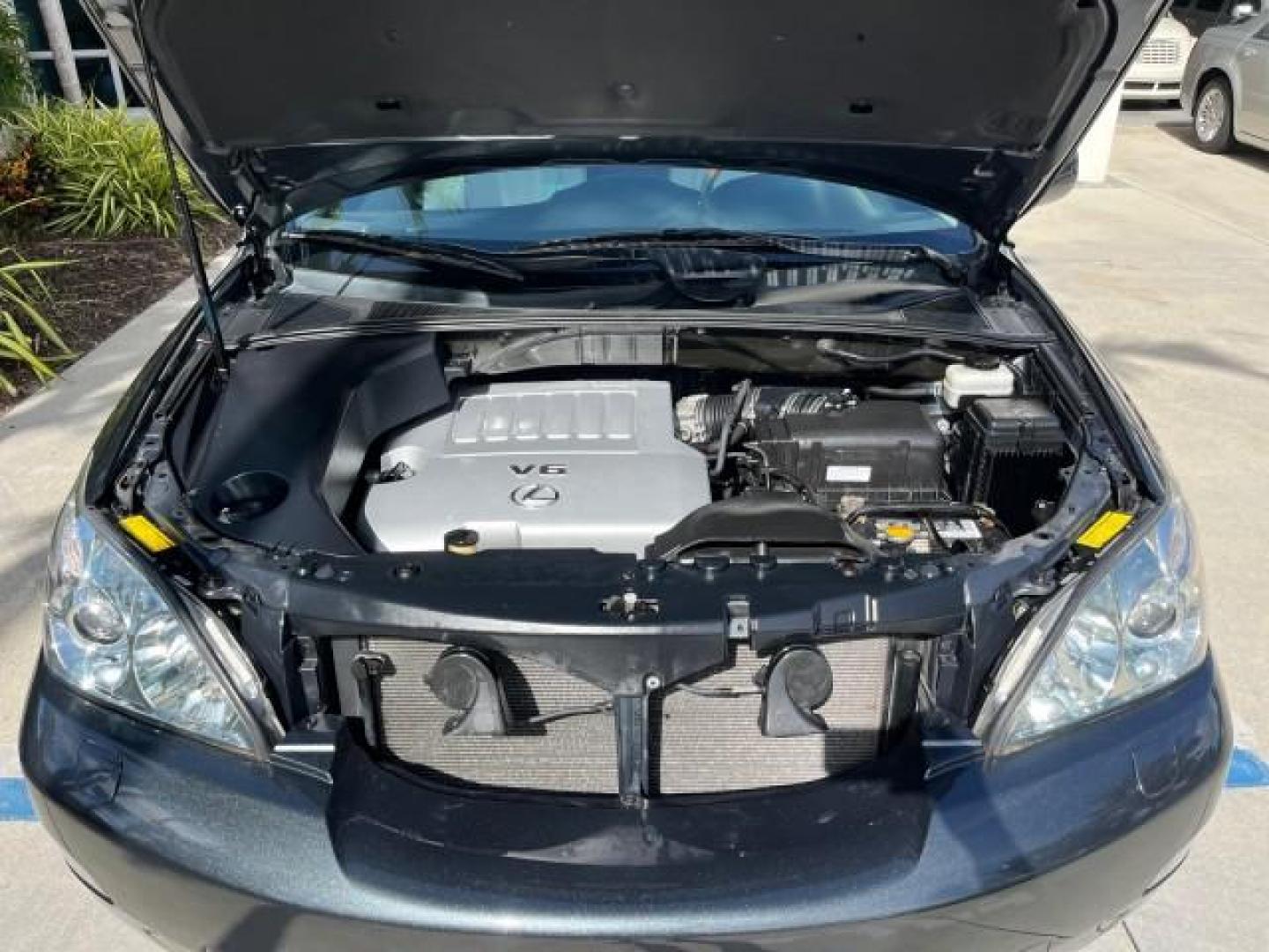 2007 Flint Mica /Light Gray Lexus RX 350 NAV LOW MILES 35,598 (2T2GK31U17C) with an 3.5L DOHC SMPI 24-Valve V6 Engine engine, Automatic transmission, located at 4701 North Dixie Hwy, Pompano Beach, FL, 33064, (954) 422-2889, 26.240938, -80.123474 - OUR WEBPAGE FLORIDACARS1.COM HAS OVER 100 PHOTOS AND FREE CARFAX LINK 2007 LEXUS RX 350 NEW $48,231 ROAD READY VIN: 2T2GK31U17C019745 NO ACCIDENTS NO RECALLS 4 DOOR WAGON/SPORT UTILITY LOW MILES 35,598 3.5L V6 3.5L V6 F DOHC 24V POWER LEATHER SEATS DUAL AC GASOLINE POWER SUNROOF/LIFTGATE FRONT WHEEL - Photo#76