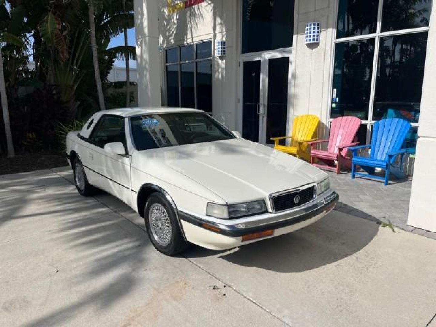 1991 WHITE /BLACK Chrysler TC HARD TOP LOW MILES 34,790 (ZC2FS1203MB) with an 3.0L V6 Cylinder Engine engine, Automatic transmission, located at 4701 North Dixie Hwy, Pompano Beach, FL, 33064, (954) 422-2889, 26.240938, -80.123474 - OUR WEBPAGE FLORIDACARS1.COM HAS OVER 100 PHOTOS AND FREE CARFAX LINK 1991 CHRYSLER TC ROAD READY 3.0L V6 VIN: ZC2FS1203MB207381 NO ACCIDENTS CONVERTIBLE NO RECALLS 3.0L V6 F FLORIDA OWNER GASOLINE POWER MIRRORS LOW MILES 34,790 FRONT WHEEL DRIVE CONVERTIBLE SOFT TOP / HARD TOP POWER LEATHER SEATS A - Photo#3