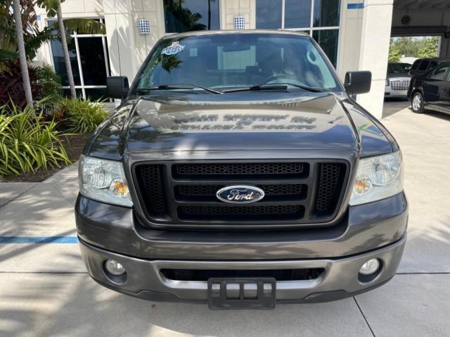 2008 Dark Shadow Grey Metallic /Flint Ford F-150 1 FL STX LOW MILES 86,909 (1FTRF12W48K) with an 4.6L EFI V8 Engine engine, Automatic transmission, located at 4701 North Dixie Hwy, Pompano Beach, FL, 33064, (954) 422-2889, 26.240938, -80.123474 - OUR WEBPAGE FLORIDACARS1.COM HAS OVER 100 PHOTOS AND FREE CARFAX LINK 2008 FORD F-150 STX ROAD READY WORK READY VIN: 1FTRF12W48KD62331 NO ACCIDENTS 4.6L V8 PICKUP NO RECALLS 6.6 FT BED 4.6L V8 F SOHC LOW MILES 86,909 GASOLINE 1 OWNER FLORIDA REAR WHEEL DRIVE 15 SERVICE RECORDS 4X2 6.6' Bed Length An - Photo#77