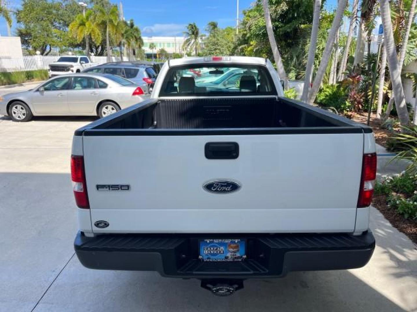 2005 Oxford White /Flint Ford F-150 1 FL XL LOW MILES 63,772 (1FTRF12245N) with an 4.2L EFI V6 Engine engine, Automatic transmission, located at 4701 North Dixie Hwy, Pompano Beach, FL, 33064, (954) 422-2889, 26.240938, -80.123474 - OUR WEBPAGE FLORIDACARS1.COM HAS OVER 100 PHOTOS AND FREE CARFAX LINK 2005 FORD F-150 XL ROAD READY WORK READY VIN: 1FTRF12245NA98700 NO ACCIDENTS 4,2L V6 4.2L V6 F OHV NO RECALLS 8.0 FT BED GASOLINE 1 OWNER FLORIDA REAR WHEEL DRIVE VERY CLEAN LOW MILES 63,772 ABS Brakes Air Conditioning CD Audio AM - Photo#97