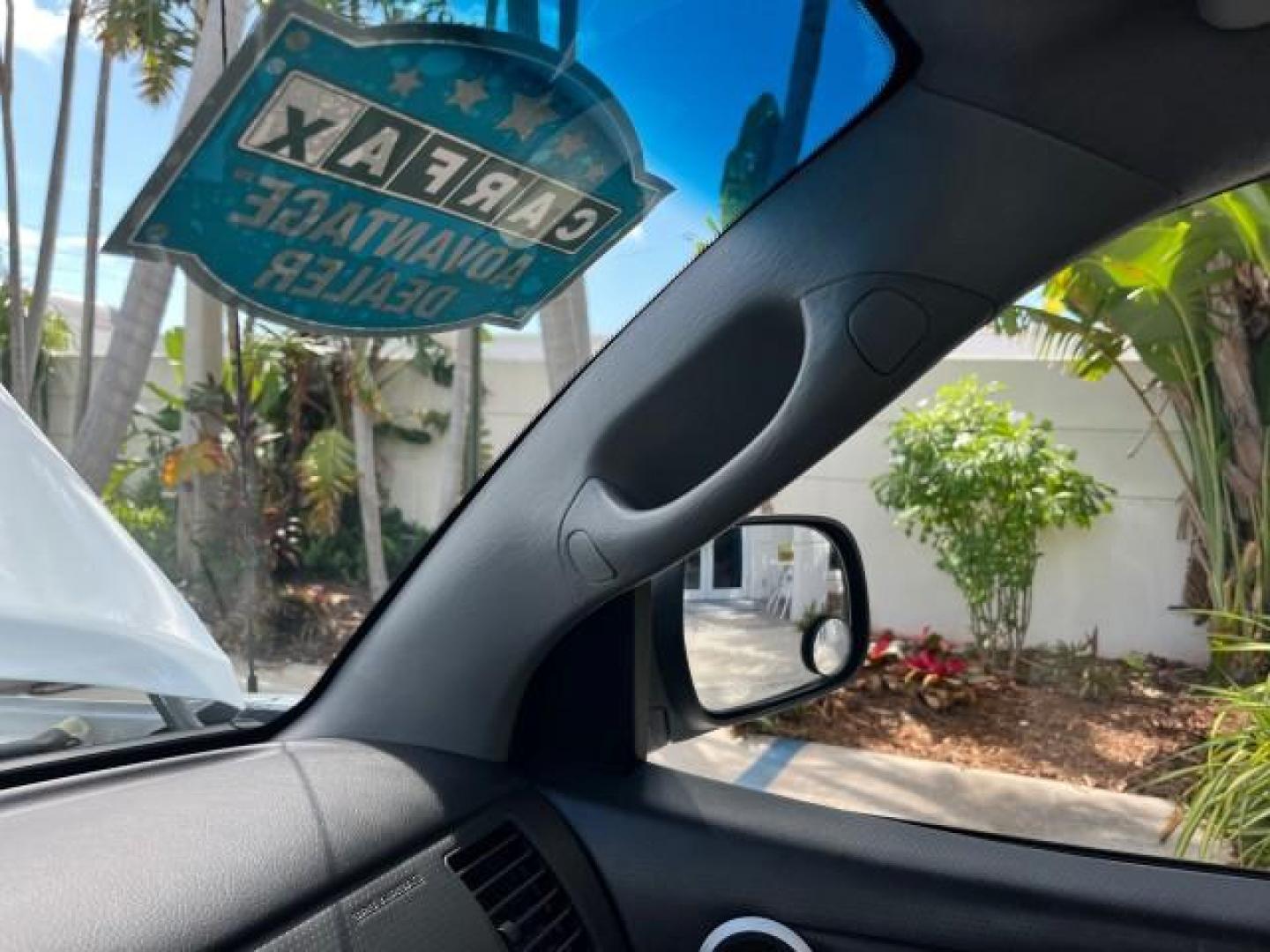 2007 Super White /Gray Toyota Tacoma AUTO AC LOW MILES 48,770 (5TENX22N27Z) with an 2.7L DOHC EFI 16-Valve I4 VVT-i Engine engine, Automatic transmission, located at 4701 North Dixie Hwy, Pompano Beach, FL, 33064, (954) 422-2889, 26.240938, -80.123474 - OUR WEBPAGE FLORIDACARS1.COM HAS OVER 100 PHOTOS AND FREE CARFAX LINK 2007 TOYOTA TACOMA ROAD READY WORK READY VIN: 5TENX22N27Z342629 NO RECALLS 2.7L I4 PICKUP LOW MILES 48,770 2.7L I4 F DOHC 16V 6,1 FT BED LENGTH GASOLINE 6 SERVICE RECORDS REAR WHEEL DRIVE 28 MPG 6.1' Bed Length Braking Assist Elec - Photo#45