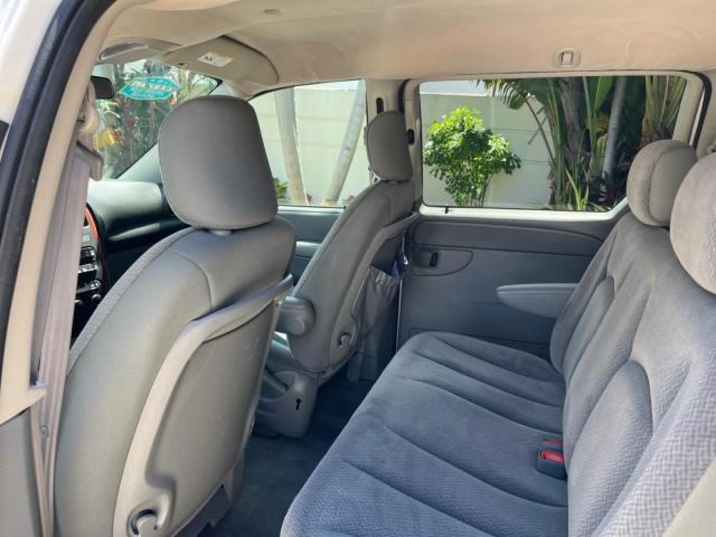 2005 Stone White /Med Slate Gray Chrysler Town and Country LOW MILES 54,735 (1C4GP45R85B) with an 3.3L OHV SMPI V6 Engine engine, Automatic transmission, located at 4701 North Dixie Hwy, Pompano Beach, FL, 33064, (954) 422-2889, 26.240938, -80.123474 - OUR WEBPAGE FLORIDACARS1.COM HAS OVER 100 PHOTOS AND FREE CARFAX LINK 2005 CHRYSLER TOWN AND COUNTRY ROAD READY 3.3L V6 VIN: 1C4GP45R85B317450 NO ACCIDENTS VAN NO RECALLS 3.3L V6 F OHV 24V FLORIDA OWNER GASOLINE POWER SEATS/MIRRORS LOW MILES 54,735 FRONT WHEEL DRIVE 20 SERVICE RECORDS 3 ROW SEATS 26 - Photo#36