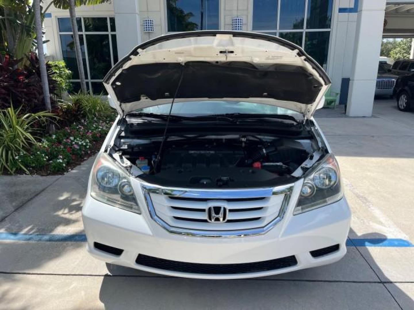 2010 Taffeta White /Ivory Honda Odyssey 1 FL EX-L LOW MILES 60,630 (5FNRL3H69AB) with an 3.5L SOHC MPFI 24-Valve i-VTEC V6 Engine engine, Automatic transmission, located at 4701 North Dixie Hwy, Pompano Beach, FL, 33064, (954) 422-2889, 26.240938, -80.123474 - OUR WEBPAGE FLORIDACARS1.COM HAS OVER 100 PHOTOS AND FREE CARFAX LINK 2010 HONDA ODYSSEY EX-L ROAD READY 3.5L V6 VIN: 5FNRL3H69AB062878 POWER LIFTGATE NO ACCIDENTS NO RECALLS VAN 1 OWNER FLORIDA 3 ROW LEATHER SEATS 3.5L V6 F SOHC 24V LOW MILES 60,630 POWER SUNROOF GASOLINE BACK UP CAMERA POWER SLIDI - Photo#72