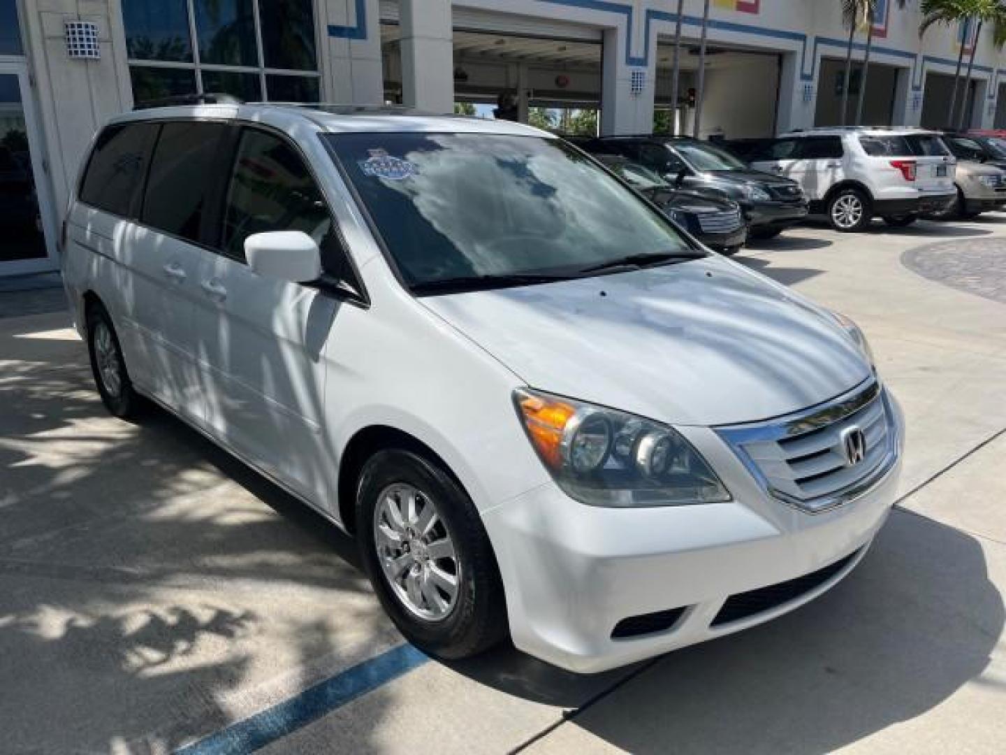 2010 Taffeta White /Ivory Honda Odyssey 1 FL EX-L LOW MILES 60,630 (5FNRL3H69AB) with an 3.5L SOHC MPFI 24-Valve i-VTEC V6 Engine engine, Automatic transmission, located at 4701 North Dixie Hwy, Pompano Beach, FL, 33064, (954) 422-2889, 26.240938, -80.123474 - OUR WEBPAGE FLORIDACARS1.COM HAS OVER 100 PHOTOS AND FREE CARFAX LINK 2010 HONDA ODYSSEY EX-L ROAD READY 3.5L V6 VIN: 5FNRL3H69AB062878 POWER LIFTGATE NO ACCIDENTS NO RECALLS VAN 1 OWNER FLORIDA 3 ROW LEATHER SEATS 3.5L V6 F SOHC 24V LOW MILES 60,630 POWER SUNROOF GASOLINE BACK UP CAMERA POWER SLIDI - Photo#77