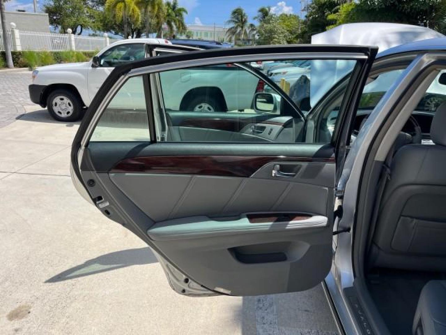 2008 Classic Silver Metallic /Graphite Toyota Avalon 1 FL Limited LOW MILES 80,351 (4T1BK36B88U) with an 3.5L DOHC EFI 24-Valve V6 Engine engine, Automatic transmission, located at 4701 North Dixie Hwy, Pompano Beach, FL, 33064, (954) 422-2889, 26.240938, -80.123474 - OUR WEBPAGE FLORIDACARS1.COM HAS OVER 100 PHOTOS AND FREE CARFAX LINK 2008 TOYOTA AVALON TOURING LIMITED ROAD READY 3.5L V6 VIN: 4T1BK36B88U293675 PUSH START BUTTON NO ACCIDENTS 28 MPG SEDAN 4 DR COOLED/HEATED SEATS NO RECALLS 3.5L V6 F DOHC 24V NAVIGATION 1 OWNER FLORIDA GASOLINE POWER SUNROOF LOW - Photo#13