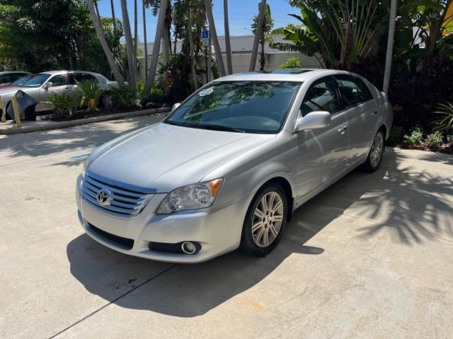 2008 Classic Silver Metallic /Graphite Toyota Avalon 1 FL Limited LOW MILES 80,351 (4T1BK36B88U) with an 3.5L DOHC EFI 24-Valve V6 Engine engine, Automatic transmission, located at 4701 North Dixie Hwy, Pompano Beach, FL, 33064, (954) 422-2889, 26.240938, -80.123474 - OUR WEBPAGE FLORIDACARS1.COM HAS OVER 100 PHOTOS AND FREE CARFAX LINK 2008 TOYOTA AVALON TOURING LIMITED ROAD READY 3.5L V6 VIN: 4T1BK36B88U293675 PUSH START BUTTON NO ACCIDENTS 28 MPG SEDAN 4 DR COOLED/HEATED SEATS NO RECALLS 3.5L V6 F DOHC 24V NAVIGATION 1 OWNER FLORIDA GASOLINE POWER SUNROOF LOW - Photo#3