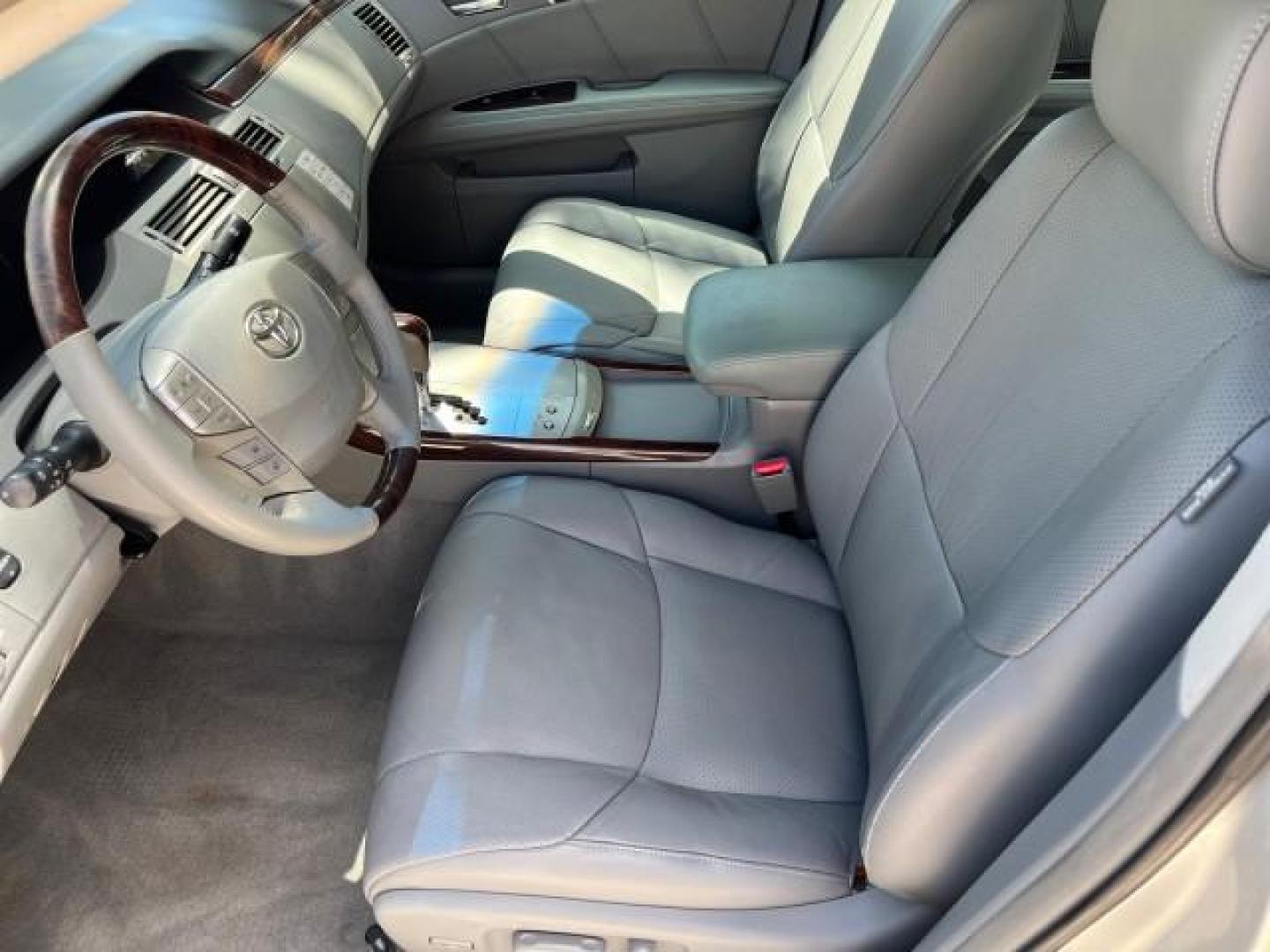 2008 Classic Silver Metallic /Graphite Toyota Avalon 1 FL Limited LOW MILES 80,351 (4T1BK36B88U) with an 3.5L DOHC EFI 24-Valve V6 Engine engine, Automatic transmission, located at 4701 North Dixie Hwy, Pompano Beach, FL, 33064, (954) 422-2889, 26.240938, -80.123474 - OUR WEBPAGE FLORIDACARS1.COM HAS OVER 100 PHOTOS AND FREE CARFAX LINK 2008 TOYOTA AVALON TOURING LIMITED ROAD READY 3.5L V6 VIN: 4T1BK36B88U293675 PUSH START BUTTON NO ACCIDENTS 28 MPG SEDAN 4 DR COOLED/HEATED SEATS NO RECALLS 3.5L V6 F DOHC 24V NAVIGATION 1 OWNER FLORIDA GASOLINE POWER SUNROOF LOW - Photo#49