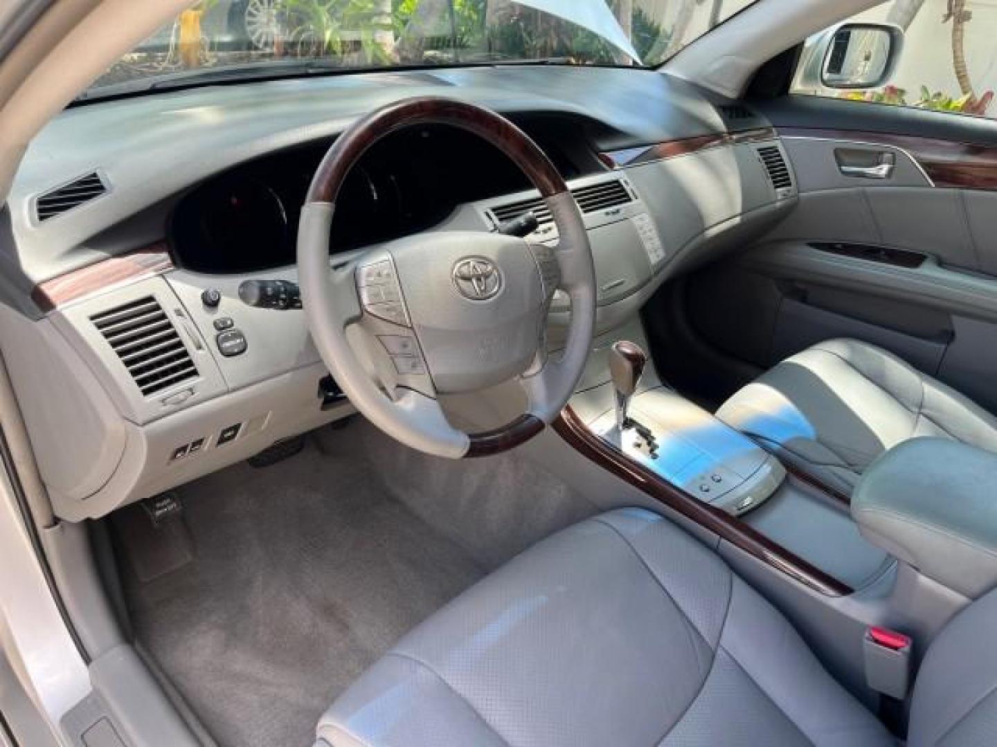 2008 Classic Silver Metallic /Graphite Toyota Avalon 1 FL Limited LOW MILES 80,351 (4T1BK36B88U) with an 3.5L DOHC EFI 24-Valve V6 Engine engine, Automatic transmission, located at 4701 North Dixie Hwy, Pompano Beach, FL, 33064, (954) 422-2889, 26.240938, -80.123474 - OUR WEBPAGE FLORIDACARS1.COM HAS OVER 100 PHOTOS AND FREE CARFAX LINK 2008 TOYOTA AVALON TOURING LIMITED ROAD READY 3.5L V6 VIN: 4T1BK36B88U293675 PUSH START BUTTON NO ACCIDENTS 28 MPG SEDAN 4 DR COOLED/HEATED SEATS NO RECALLS 3.5L V6 F DOHC 24V NAVIGATION 1 OWNER FLORIDA GASOLINE POWER SUNROOF LOW - Photo#51