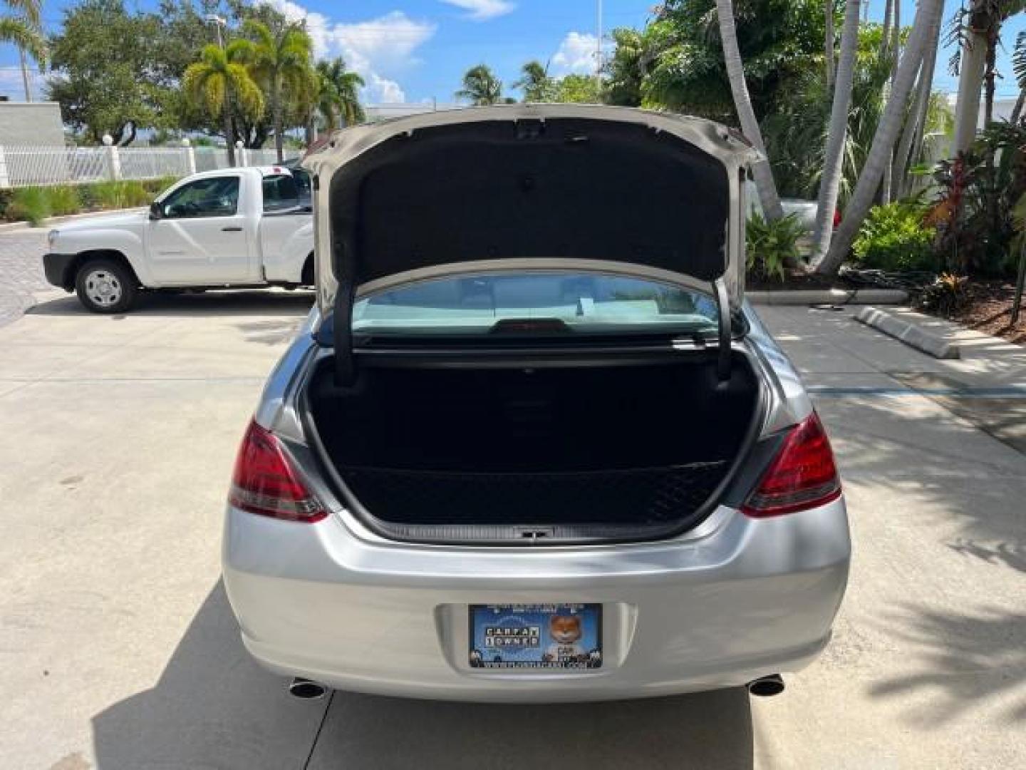 2008 Classic Silver Metallic /Graphite Toyota Avalon 1 FL Limited LOW MILES 80,351 (4T1BK36B88U) with an 3.5L DOHC EFI 24-Valve V6 Engine engine, Automatic transmission, located at 4701 North Dixie Hwy, Pompano Beach, FL, 33064, (954) 422-2889, 26.240938, -80.123474 - OUR WEBPAGE FLORIDACARS1.COM HAS OVER 100 PHOTOS AND FREE CARFAX LINK 2008 TOYOTA AVALON TOURING LIMITED ROAD READY 3.5L V6 VIN: 4T1BK36B88U293675 PUSH START BUTTON NO ACCIDENTS 28 MPG SEDAN 4 DR COOLED/HEATED SEATS NO RECALLS 3.5L V6 F DOHC 24V NAVIGATION 1 OWNER FLORIDA GASOLINE POWER SUNROOF LOW - Photo#79