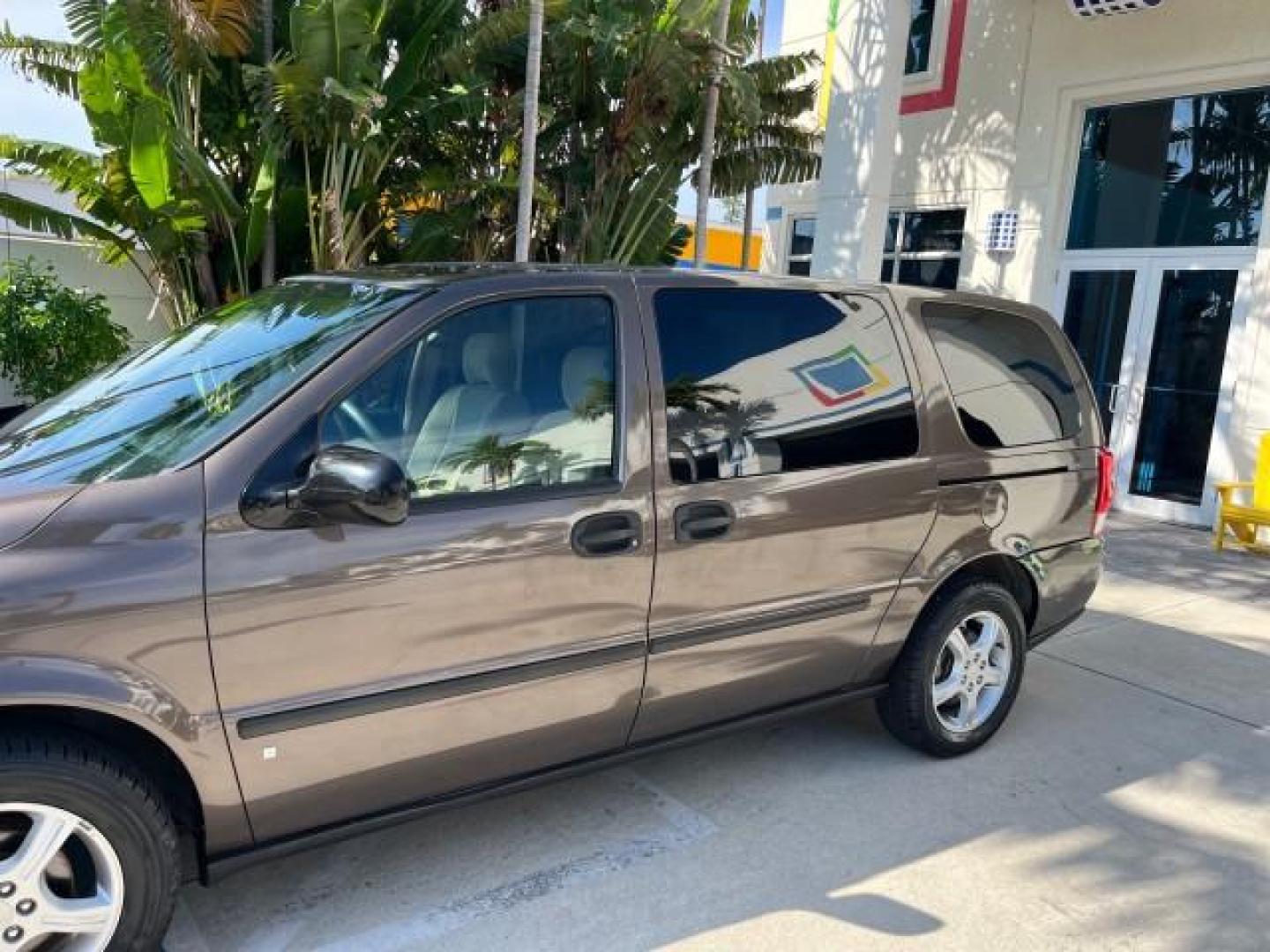 2008 Desert Brown Metallic /Cashmere Chevrolet Uplander VAN LS LOW MILES 47,919 (1GNDV23168D) with an 3.9L V6 SFI Engine engine, Automatic transmission, located at 4701 North Dixie Hwy, Pompano Beach, FL, 33064, (954) 422-2889, 26.240938, -80.123474 - OUR WEBPAGE FLORIDACARS1.COM HAS OVER 100 PHOTOS AND FREE CARFAX LINK 2008 CHEVROLET UPLANDER LS ROAD READY 3.9L V6 VIN: 1GNDV23168D130721 NO ACCIDENTS VAN NO RECALLS 25 MPG 3.9L V6 F LOW MILES 47,919 GASOLINE 3 ROW SEATS FRONT WHEEL DRIVE POWER SEATS/MIRRORS 12 SERVICE RECORDS Anti-Theft System Con - Photo#76