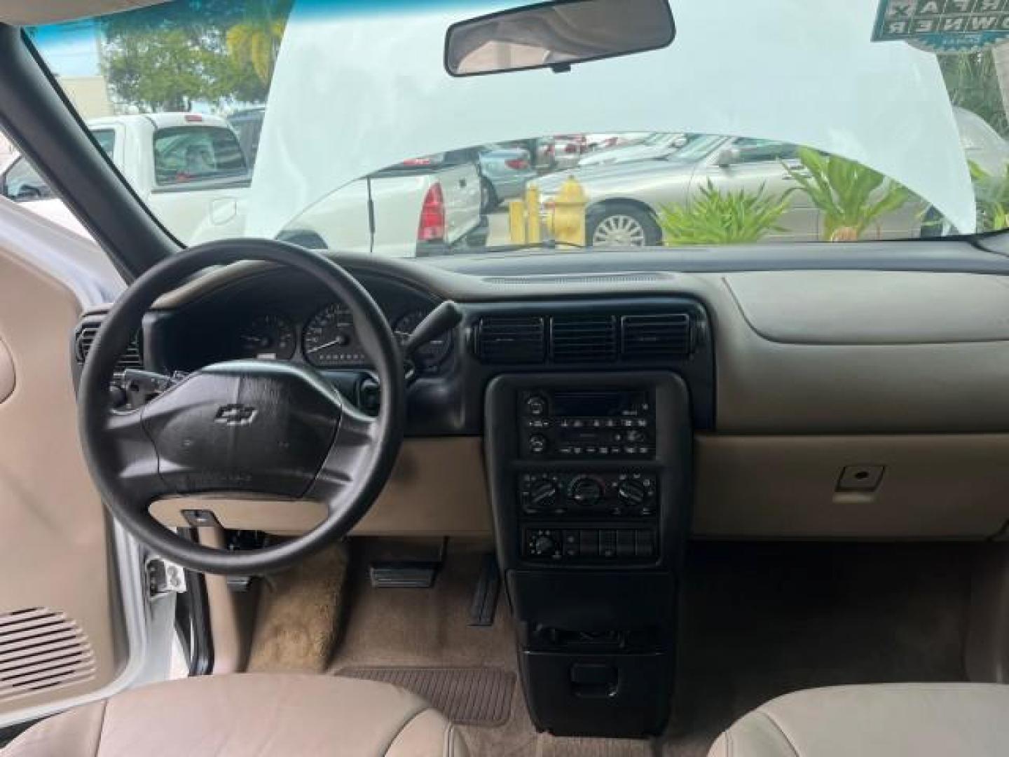 2002 Bright White /Neutral Chevrolet Venture LOW MILES 70,094 1 FL LT LEATHER LOW MILES 70,094 (1GNDX03E42D) with an 3.4L SFI V6 Engine engine, Automatic transmission, located at 4701 North Dixie Hwy, Pompano Beach, FL, 33064, (954) 422-2889, 26.240938, -80.123474 - OUR WEBPAGE FLORIDACARS1.COM HAS OVER 100 PHOTOS AND FREE CARFAX LINK 2002 CHEVROLET VENTURE LS ROAD READY 3.4L V6 VIN: 1GNDX03E42D210818 NO RECALLS 26 MPG VAN 1 OWNER FLORIDA 3.4L V6 F OHV 12V 3 ROW LEATHER SEATS GASOLINE DUAL AC LOW MILES 70,094 FRONT WHEEL DRIVE POWER SLIDING DOORS 17 SERVICE REC - Photo#34