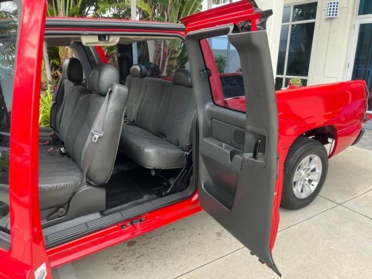 2005 Sport Red Metallic /Medium Gray Chevrolet Silverado 1500 4 DR LOW MILES 79,987 (1GCEC19X25Z) with an 4.3L Vortec 4300 V6 MFI Engine engine, Automatic transmission, located at 4701 North Dixie Hwy, Pompano Beach, FL, 33064, (954) 422-2889, 26.240938, -80.123474 - OUR WEBPAGE FLORIDACARS1.COM HAS OVER 100 PHOTOS AND FREE CARFAX LINK 2005 CHEVROLET SILVERADO 1500 ROAD READY WORK READY VIN: 1GCEC19X25Z205566 NO ACCIDENTS 6,6 FT BED 4 DOOR EXTENDED CAB PICKUP NO RECALLS 4.3L V6 4.3L V6 F FLORIDA OWNER GASOLINE BLUETOOTH LOW MILES 79,987 REAR WHEEL DRIVE BACK UP - Photo#14