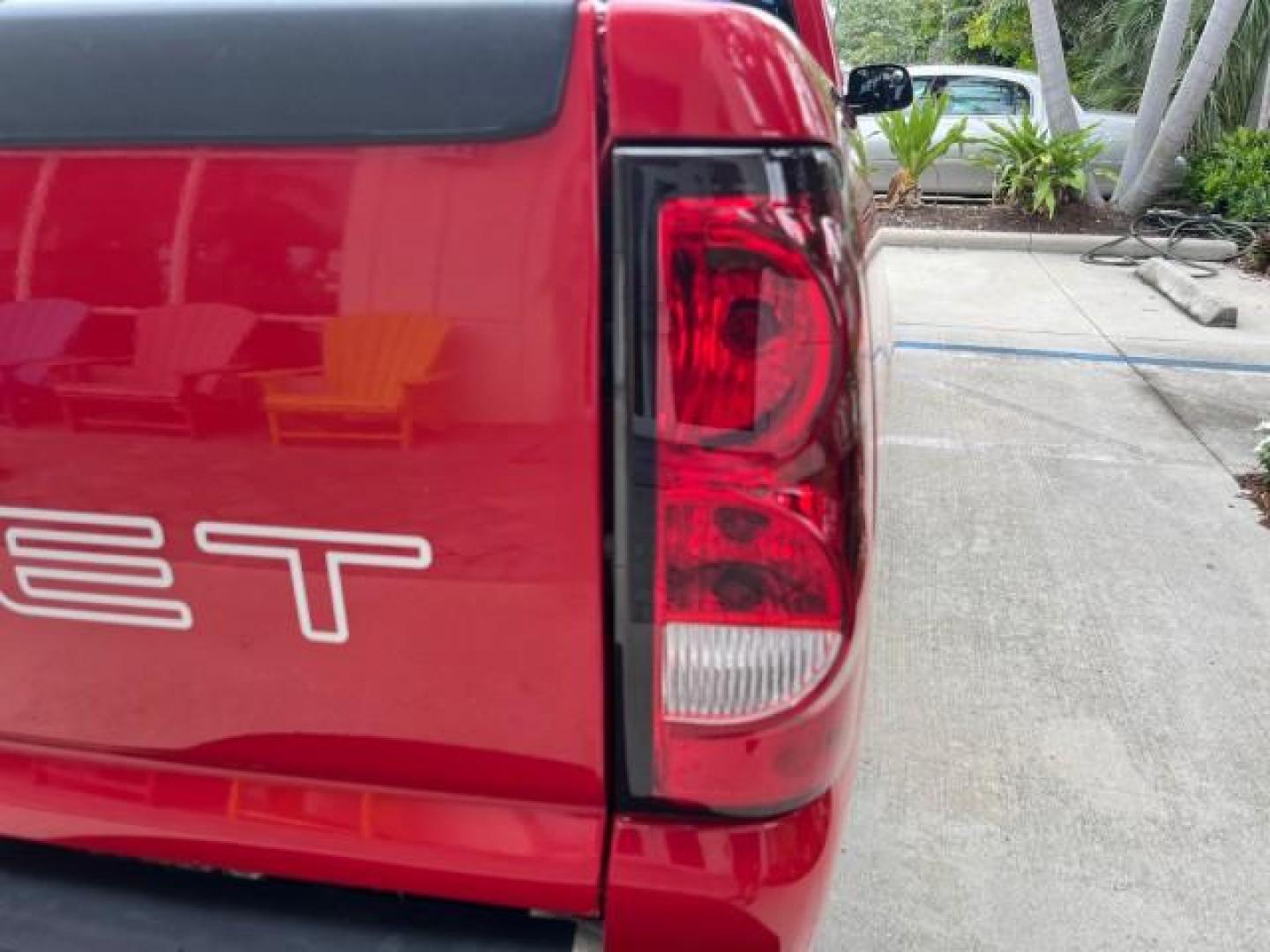 2005 Sport Red Metallic /Medium Gray Chevrolet Silverado 1500 4 DR LOW MILES 79,987 (1GCEC19X25Z) with an 4.3L Vortec 4300 V6 MFI Engine engine, Automatic transmission, located at 4701 North Dixie Hwy, Pompano Beach, FL, 33064, (954) 422-2889, 26.240938, -80.123474 - OUR WEBPAGE FLORIDACARS1.COM HAS OVER 100 PHOTOS AND FREE CARFAX LINK 2005 CHEVROLET SILVERADO 1500 ROAD READY WORK READY VIN: 1GCEC19X25Z205566 NO ACCIDENTS 6,6 FT BED 4 DOOR EXTENDED CAB PICKUP NO RECALLS 4.3L V6 4.3L V6 F FLORIDA OWNER GASOLINE BLUETOOTH LOW MILES 79,987 REAR WHEEL DRIVE BACK UP - Photo#79