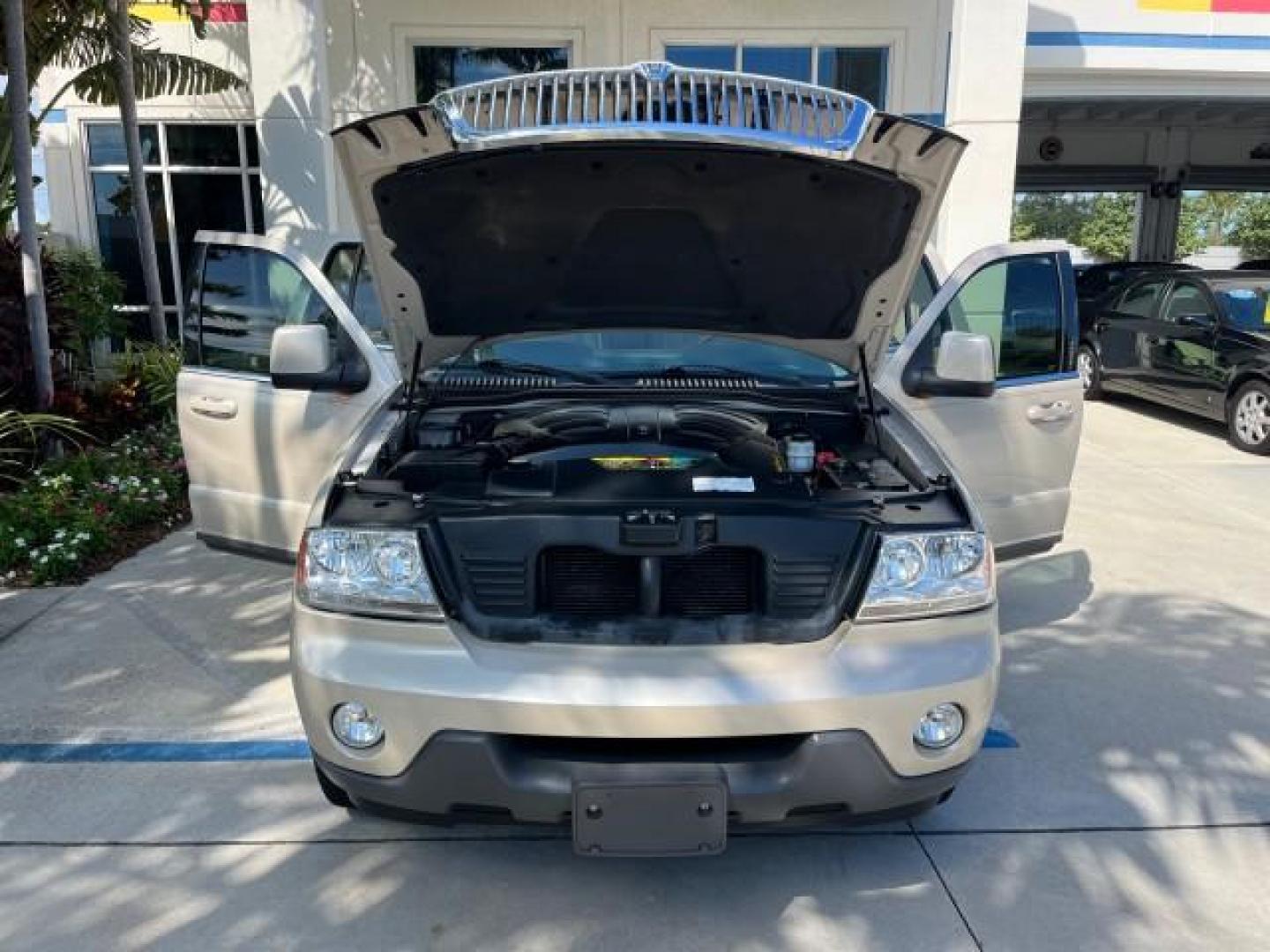 2005 Light French Silk Metallic /Camel Lincoln Aviator SUV LOW MILES 80,310 (5LMEU68H75Z) with an 4.6L DOHC 32-Valve V8 Engine engine, Automatic transmission, located at 4701 North Dixie Hwy, Pompano Beach, FL, 33064, (954) 422-2889, 26.240938, -80.123474 - OUR WEBPAGE FLORIDACARS1.COM HAS OVER 100 PHOTOS AND FREE CARFAX LINK 2005 LINCOLN AVIATOR LUXURY ROAD READY 4.6L V8 VIN: 5LMEU68H75ZJ19344 NO ACCIDENTS 4 DOOR WAGON/SPORT UTILITY NO RECALLS FL OWNER 4.6L V8 F DOHC LOW MILES 80,310 GASOLINE PARK SENSORS 3 ROW LEATHER SEATS REAR WHEEL DRIVE 15 SERVIC - Photo#16