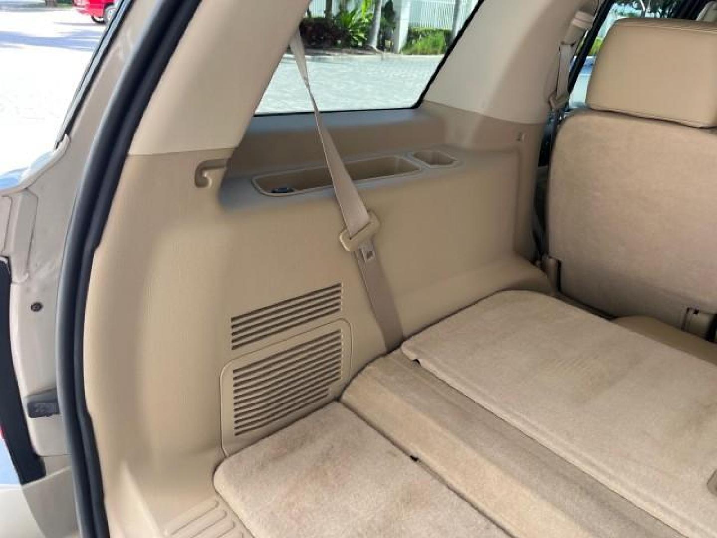 2005 Light French Silk Metallic /Camel Lincoln Aviator SUV LOW MILES 80,310 (5LMEU68H75Z) with an 4.6L DOHC 32-Valve V8 Engine engine, Automatic transmission, located at 4701 North Dixie Hwy, Pompano Beach, FL, 33064, (954) 422-2889, 26.240938, -80.123474 - OUR WEBPAGE FLORIDACARS1.COM HAS OVER 100 PHOTOS AND FREE CARFAX LINK 2005 LINCOLN AVIATOR LUXURY ROAD READY 4.6L V8 VIN: 5LMEU68H75ZJ19344 NO ACCIDENTS 4 DOOR WAGON/SPORT UTILITY NO RECALLS FL OWNER 4.6L V8 F DOHC LOW MILES 80,310 GASOLINE PARK SENSORS 3 ROW LEATHER SEATS REAR WHEEL DRIVE 15 SERVIC - Photo#79