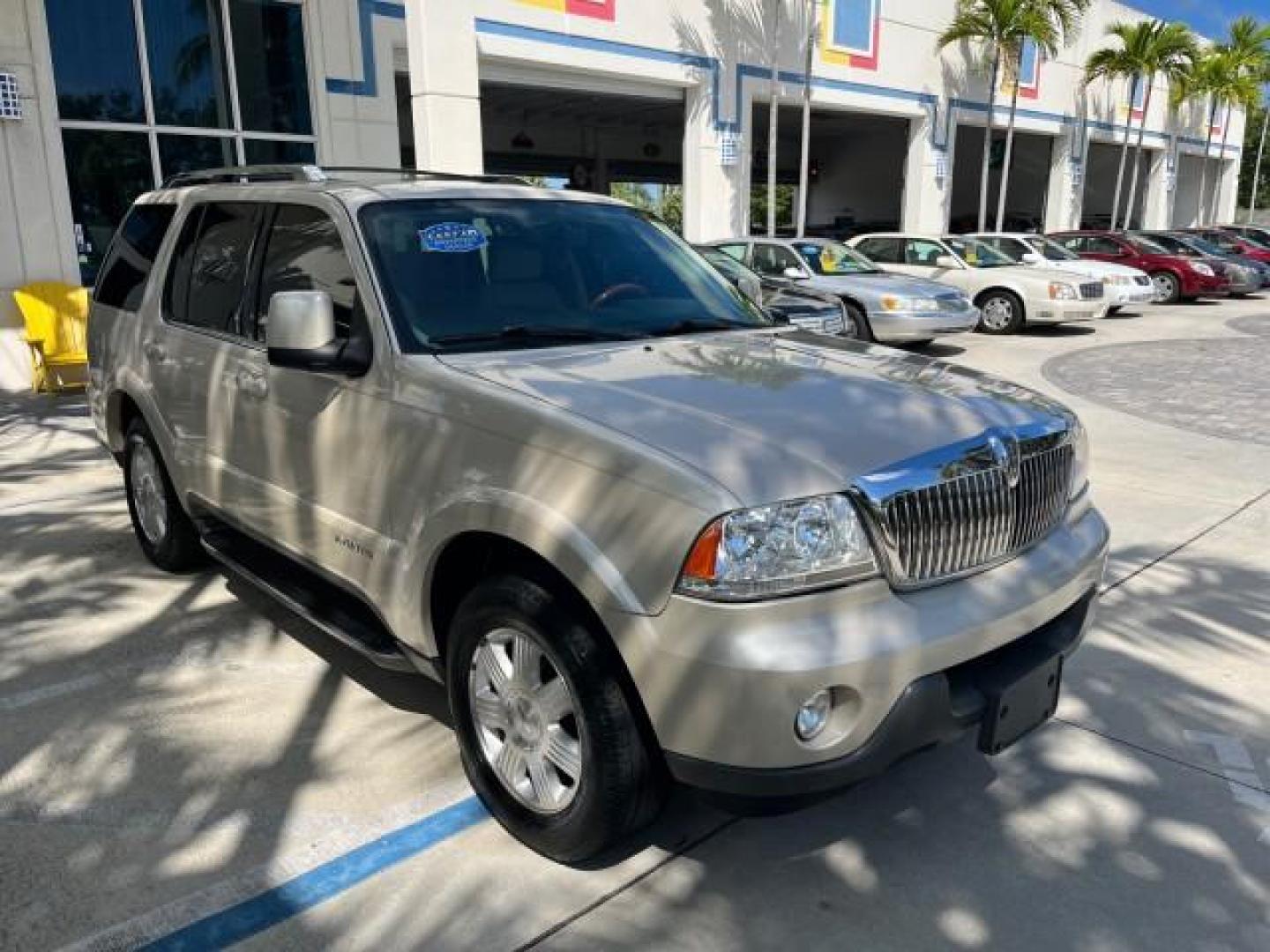 2005 Light French Silk Metallic /Camel Lincoln Aviator SUV LOW MILES 80,310 (5LMEU68H75Z) with an 4.6L DOHC 32-Valve V8 Engine engine, Automatic transmission, located at 4701 North Dixie Hwy, Pompano Beach, FL, 33064, (954) 422-2889, 26.240938, -80.123474 - OUR WEBPAGE FLORIDACARS1.COM HAS OVER 100 PHOTOS AND FREE CARFAX LINK 2005 LINCOLN AVIATOR LUXURY ROAD READY 4.6L V8 VIN: 5LMEU68H75ZJ19344 NO ACCIDENTS 4 DOOR WAGON/SPORT UTILITY NO RECALLS FL OWNER 4.6L V8 F DOHC LOW MILES 80,310 GASOLINE PARK SENSORS 3 ROW LEATHER SEATS REAR WHEEL DRIVE 15 SERVIC - Photo#87