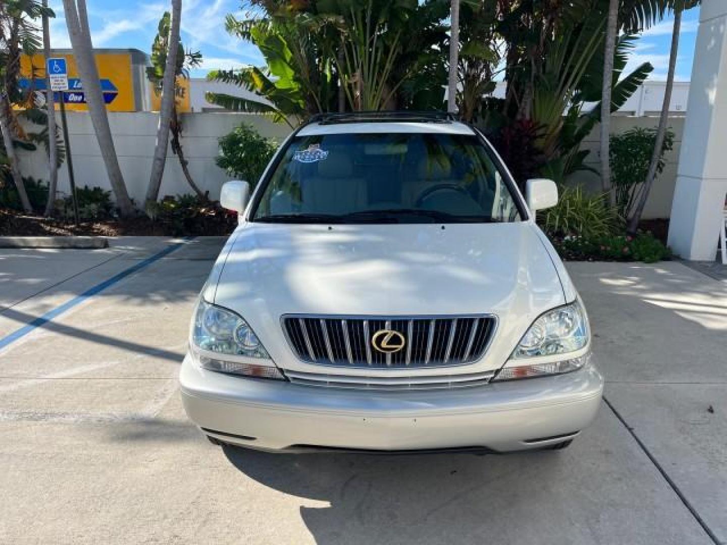 2002 White Gold Crystal /Ivory Lexus RX 300 1 FL LOW MILES 60,785 (JTJHF10U620) with an 3.0L Aluminum 24-Valve V6 Engine engine, Automatic transmission, located at 4701 North Dixie Hwy, Pompano Beach, FL, 33064, (954) 422-2889, 26.240938, -80.123474 - OUR WEBPAGE FLORIDACARS1.COM HAS OVER 100 PHOTOS AND FREE CARFAX LINK 2002 LEXUS RX 300 ROAD READY 3.OL V6 VIN: JTJHF10U620245623 NO RECALLS SUNROOF 4 DOOR WAGON/SPORT UTILITY ALL WHEEL DRIVE 3.0L V6 F 24V POWER LEATHER SEATS GASOLINE 1 OWNER FLORIDA ALL WHEEL DRIVE NEW $44,382 LOW MILES 60,785 AWD - Photo#2