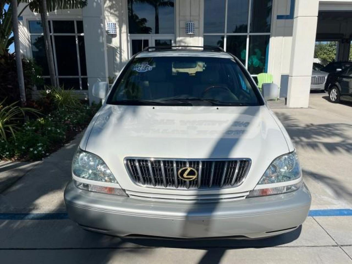 2002 White Gold Crystal /Ivory Lexus RX 300 1 FL LOW MILES 60,785 (JTJHF10U620) with an 3.0L Aluminum 24-Valve V6 Engine engine, Automatic transmission, located at 4701 North Dixie Hwy, Pompano Beach, FL, 33064, (954) 422-2889, 26.240938, -80.123474 - OUR WEBPAGE FLORIDACARS1.COM HAS OVER 100 PHOTOS AND FREE CARFAX LINK 2002 LEXUS RX 300 ROAD READY 3.OL V6 VIN: JTJHF10U620245623 NO RECALLS SUNROOF 4 DOOR WAGON/SPORT UTILITY ALL WHEEL DRIVE 3.0L V6 F 24V POWER LEATHER SEATS GASOLINE 1 OWNER FLORIDA ALL WHEEL DRIVE NEW $44,382 LOW MILES 60,785 AWD - Photo#84