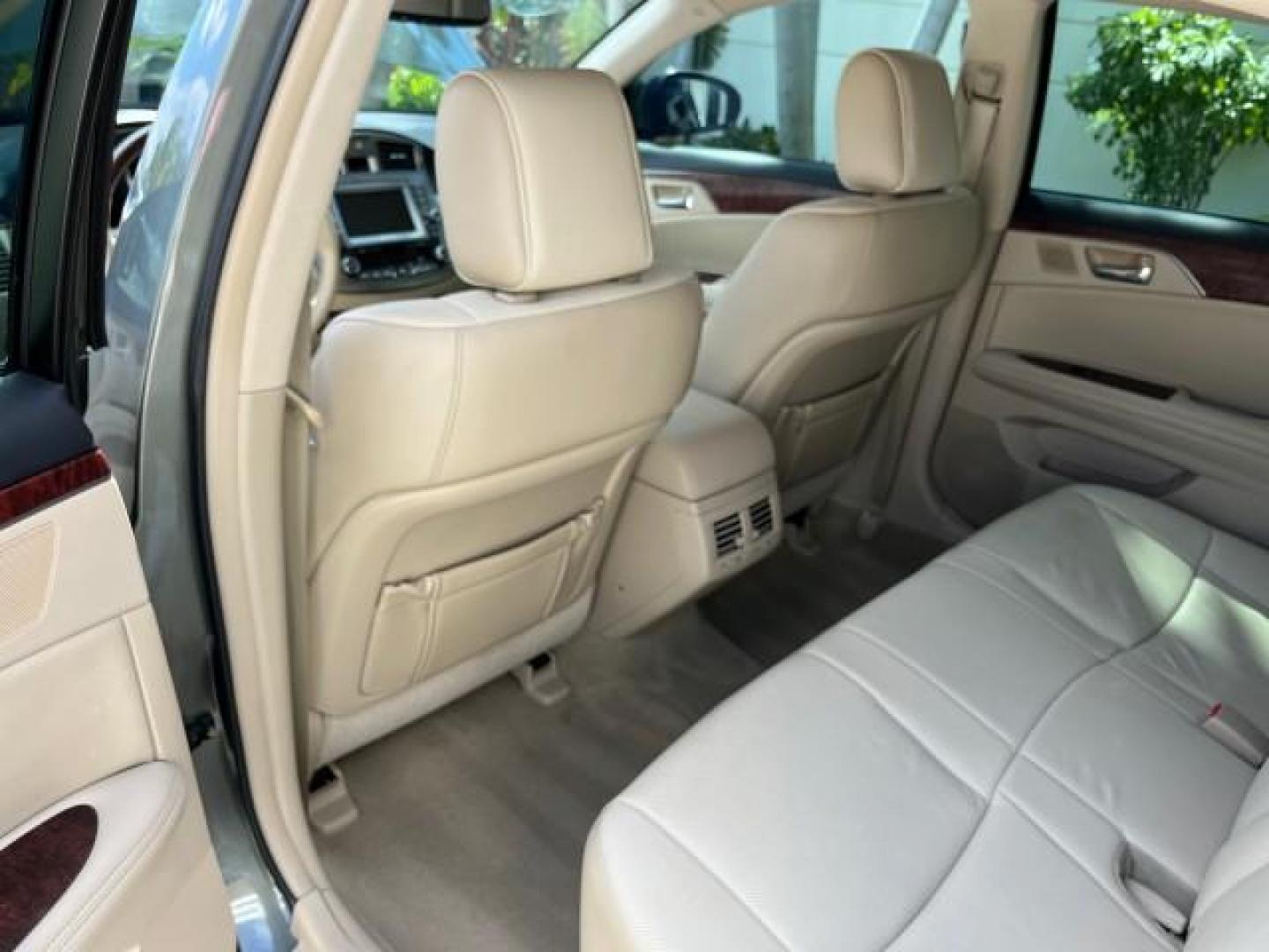 2011 Cypress Pearl /Ivory Toyota Avalon 1 FL Limited LOW MILES 22,958 (4T1BK3DB1BU) with an 3.5L DOHC EFI 24-Valve V6 Engine engine, Automatic transmission, located at 4701 North Dixie Hwy, Pompano Beach, FL, 33064, (954) 422-2889, 26.240938, -80.123474 - OUR WEBPAGE FLORIDACARS1.COM HAS OVER 100 PHOTOS AND FREE CARFAX LINK 2011 TOYOTA AVALON LIMITED ROAD READY 3.5L V6 LIMITED VIN: 4T1BK3DB1BU409132 LIMITED 1 OWNER FLORIDA 29 MPG SEDAN 4 DR DUAL AC POWER LEATHER SEATS 3.5L V6 F DOHC 24V PUSH BUTTON START NAVIGATION BACK UP CAMERA GASOLINE BLUETOOTH L - Photo#45