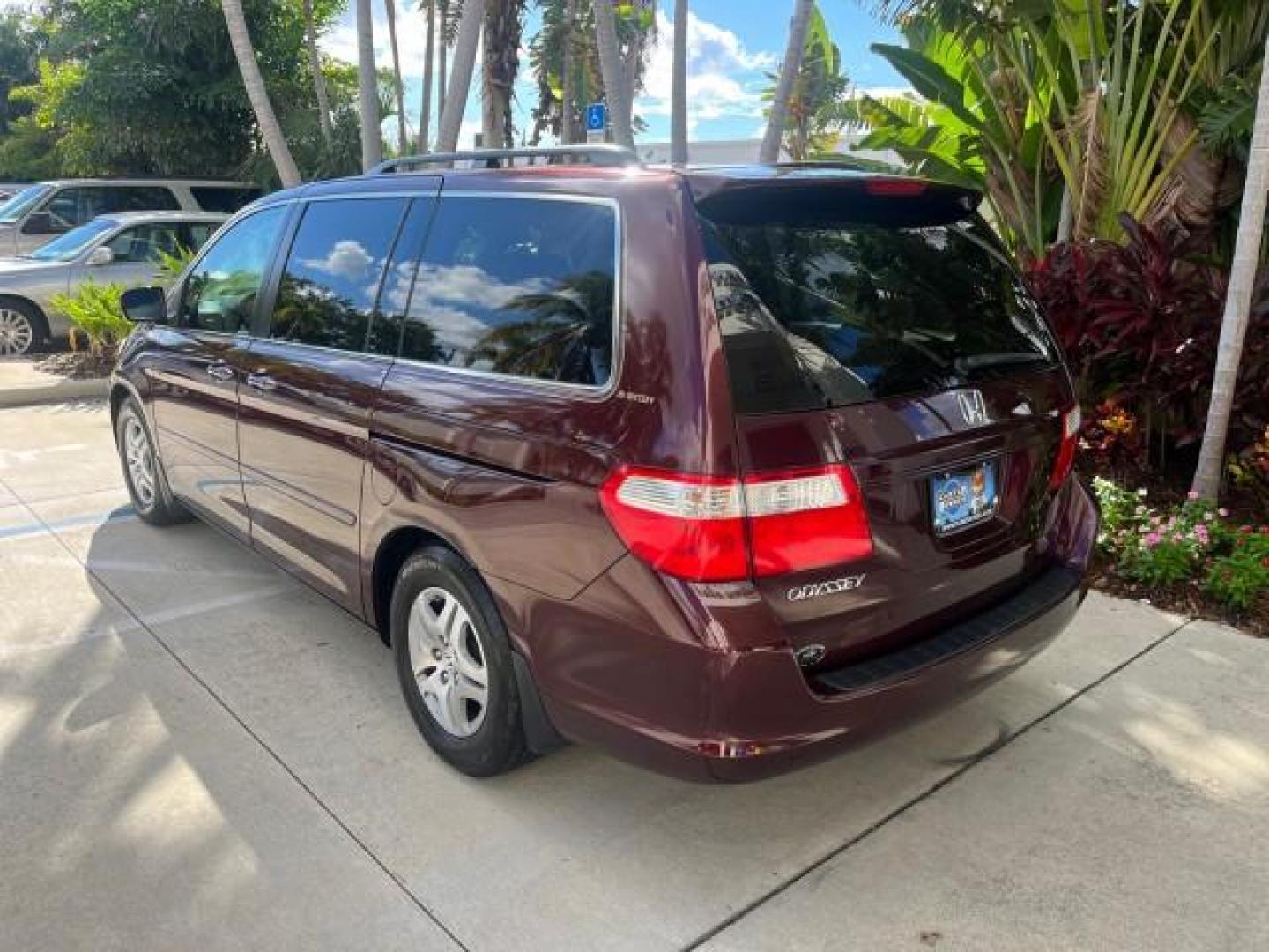 2007 Dark Cherry Pearl /Ivory Honda Odyssey SUNROOF NAV 1 FL EX-L LOW MILES 67,947 (5FNRL38627B) with an 3.5L SOHC MPFI 24-Valve i-VTEC V6 Engine engine, Automatic transmission, located at 4701 North Dixie Hwy, Pompano Beach, FL, 33064, (954) 422-2889, 26.240938, -80.123474 - OUR WEBPAGE FLORIDACARS1.COM HAS OVER 100 PHOTOS AND FREE CARFAX LINK 2007 HONDA ODYSSEY EX-L 26 MPG ROAD READY 3.5L V6 VIN: 5FNRL38627B442296 POWER SEATS NO ACCIDENTS NO RECALLS VAN LOW MILES 67,947 1 OWNER FLORIDA 3.5L V6 F SOHC 24V NAVIGATION POWER SLIDING DOORS GASOLINE BACK UP CAMERA POWER SUNR - Photo#98