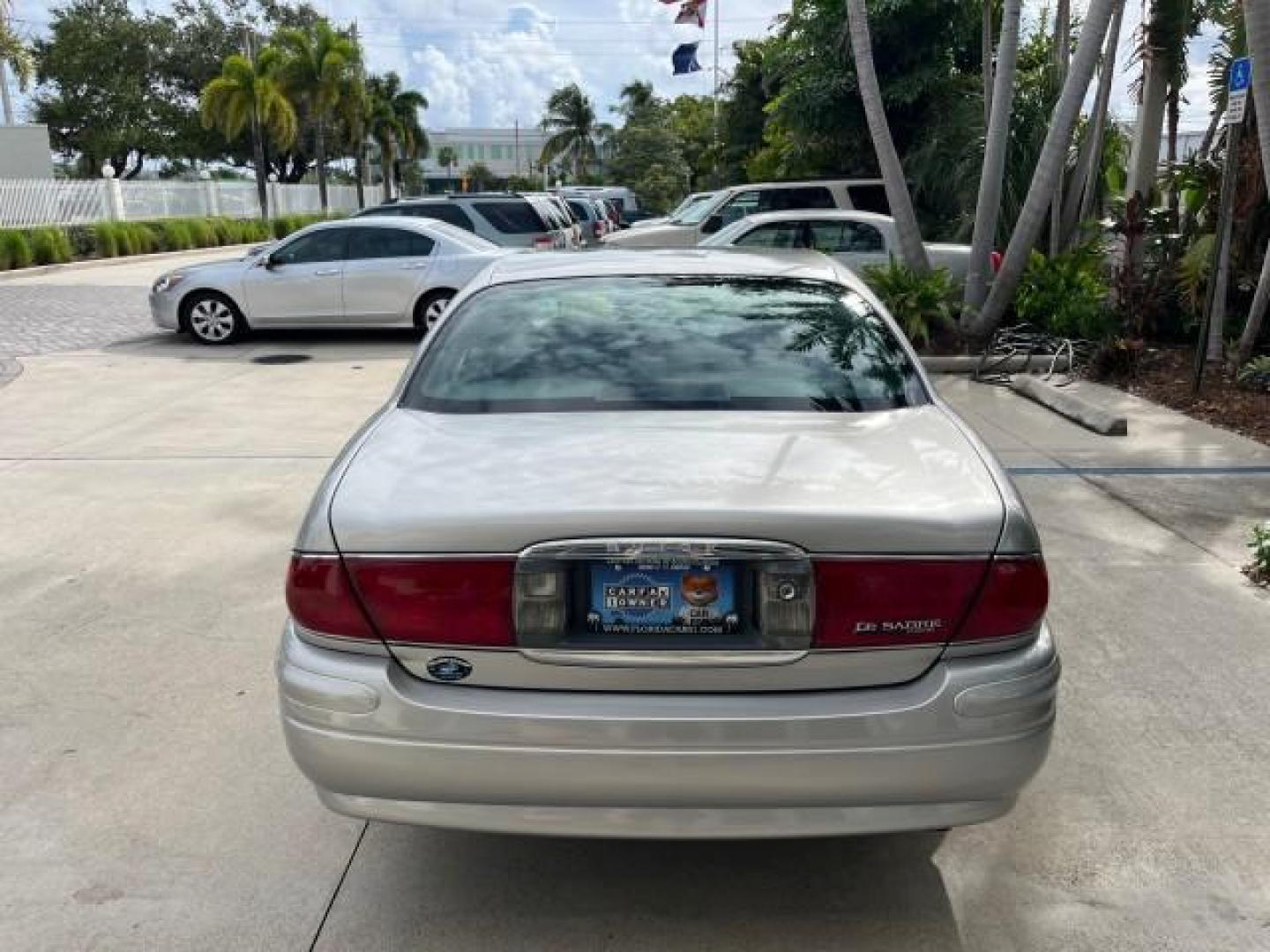 2004 Steelmist Metallic /Medium Gray Buick LeSabre 1 OWNER VERY LOW MILES 49,946 (1G4HP52K144) with an 3.8L 3800 V6 SFI Engine engine, Automatic transmission, located at 4701 North Dixie Hwy, Pompano Beach, FL, 33064, (954) 422-2889, 26.240938, -80.123474 - OUR WEBPAGE FLORIDACARS1.COM HAS OVER 100 PHOTOS AND FREE CARFAX LINK 2004 BUICK LESABRE CUSTOM ROAD READY 3.8L V6 VIN: 1G4HP52K144154477 NO ACCIDENTS 29 MPG SEDAN 4 DR NO RECALLS 3.8L V6 F OHV 1 OWNER 3.8L V6 GASOLINE LOW MILES 49,946 FRONT WHEEL DRIVE 25 SERVICE RECORDS POWER LEATHER SEATS Air Sus - Photo#6