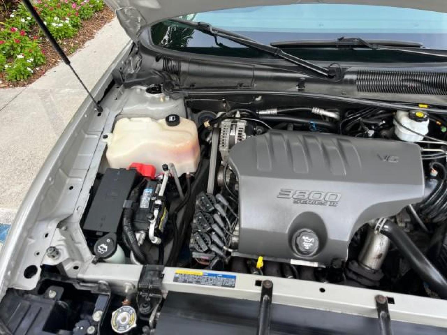 2004 Steelmist Metallic /Medium Gray Buick LeSabre 1 OWNER VERY LOW MILES 49,946 (1G4HP52K144) with an 3.8L 3800 V6 SFI Engine engine, Automatic transmission, located at 4701 North Dixie Hwy, Pompano Beach, FL, 33064, (954) 422-2889, 26.240938, -80.123474 - OUR WEBPAGE FLORIDACARS1.COM HAS OVER 100 PHOTOS AND FREE CARFAX LINK 2004 BUICK LESABRE CUSTOM ROAD READY 3.8L V6 VIN: 1G4HP52K144154477 NO ACCIDENTS 29 MPG SEDAN 4 DR NO RECALLS 3.8L V6 F OHV 1 OWNER 3.8L V6 GASOLINE LOW MILES 49,946 FRONT WHEEL DRIVE 25 SERVICE RECORDS POWER LEATHER SEATS Air Sus - Photo#76