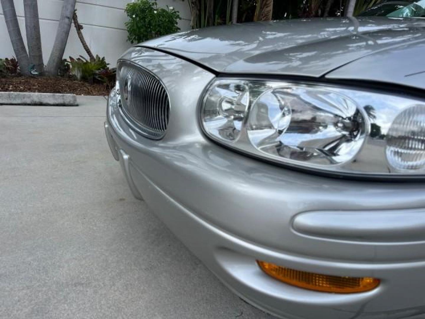 2004 Steelmist Metallic /Medium Gray Buick LeSabre 1 OWNER VERY LOW MILES 49,946 (1G4HP52K144) with an 3.8L 3800 V6 SFI Engine engine, Automatic transmission, located at 4701 North Dixie Hwy, Pompano Beach, FL, 33064, (954) 422-2889, 26.240938, -80.123474 - OUR WEBPAGE FLORIDACARS1.COM HAS OVER 100 PHOTOS AND FREE CARFAX LINK 2004 BUICK LESABRE CUSTOM ROAD READY 3.8L V6 VIN: 1G4HP52K144154477 NO ACCIDENTS 29 MPG SEDAN 4 DR NO RECALLS 3.8L V6 F OHV 1 OWNER 3.8L V6 GASOLINE LOW MILES 49,946 FRONT WHEEL DRIVE 25 SERVICE RECORDS POWER LEATHER SEATS Air Sus - Photo#88