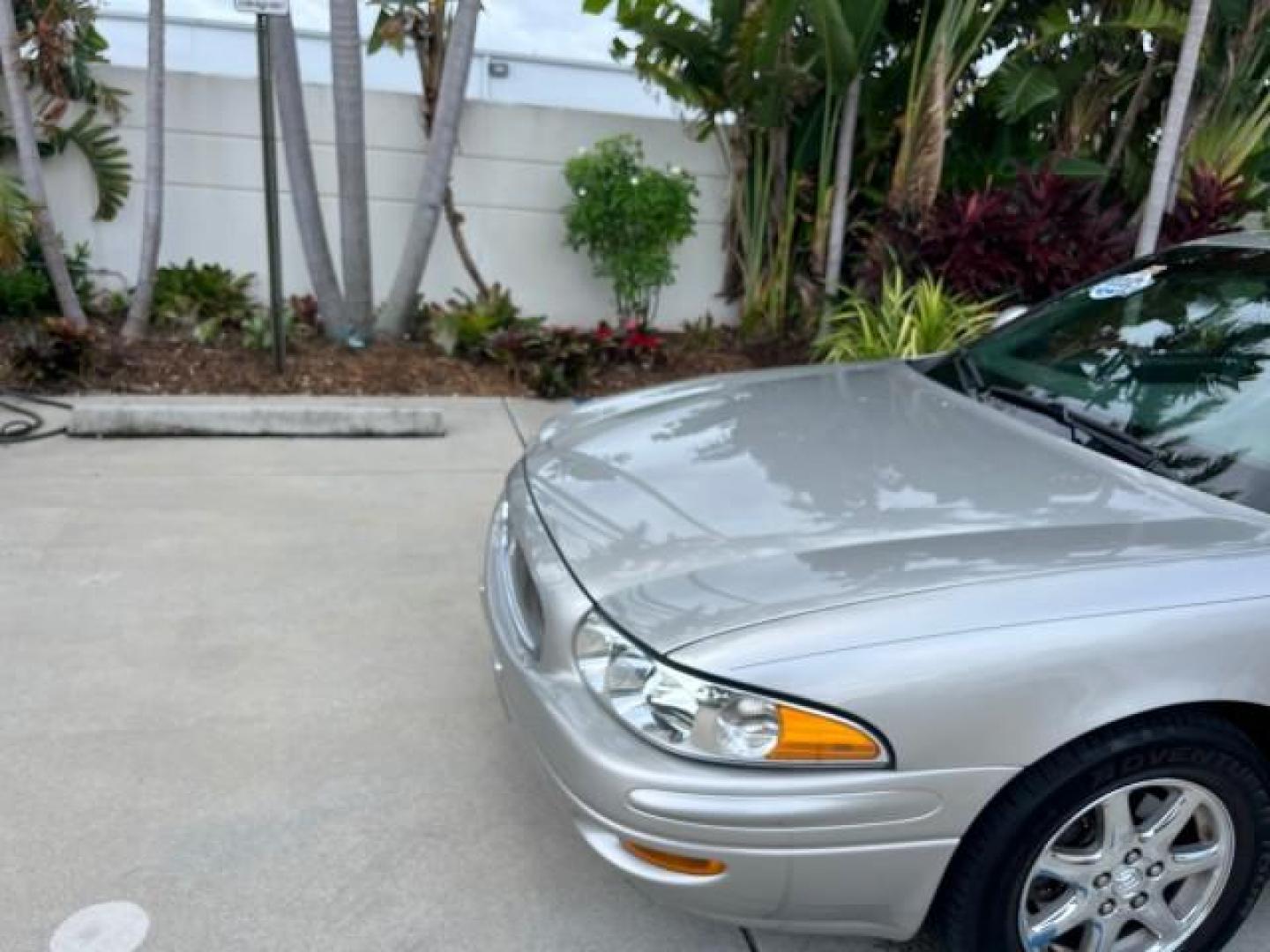 2004 Steelmist Metallic /Medium Gray Buick LeSabre 1 OWNER VERY LOW MILES 49,946 (1G4HP52K144) with an 3.8L 3800 V6 SFI Engine engine, Automatic transmission, located at 4701 North Dixie Hwy, Pompano Beach, FL, 33064, (954) 422-2889, 26.240938, -80.123474 - OUR WEBPAGE FLORIDACARS1.COM HAS OVER 100 PHOTOS AND FREE CARFAX LINK 2004 BUICK LESABRE CUSTOM ROAD READY 3.8L V6 VIN: 1G4HP52K144154477 NO ACCIDENTS 29 MPG SEDAN 4 DR NO RECALLS 3.8L V6 F OHV 1 OWNER 3.8L V6 GASOLINE LOW MILES 49,946 FRONT WHEEL DRIVE 25 SERVICE RECORDS POWER LEATHER SEATS Air Sus - Photo#93