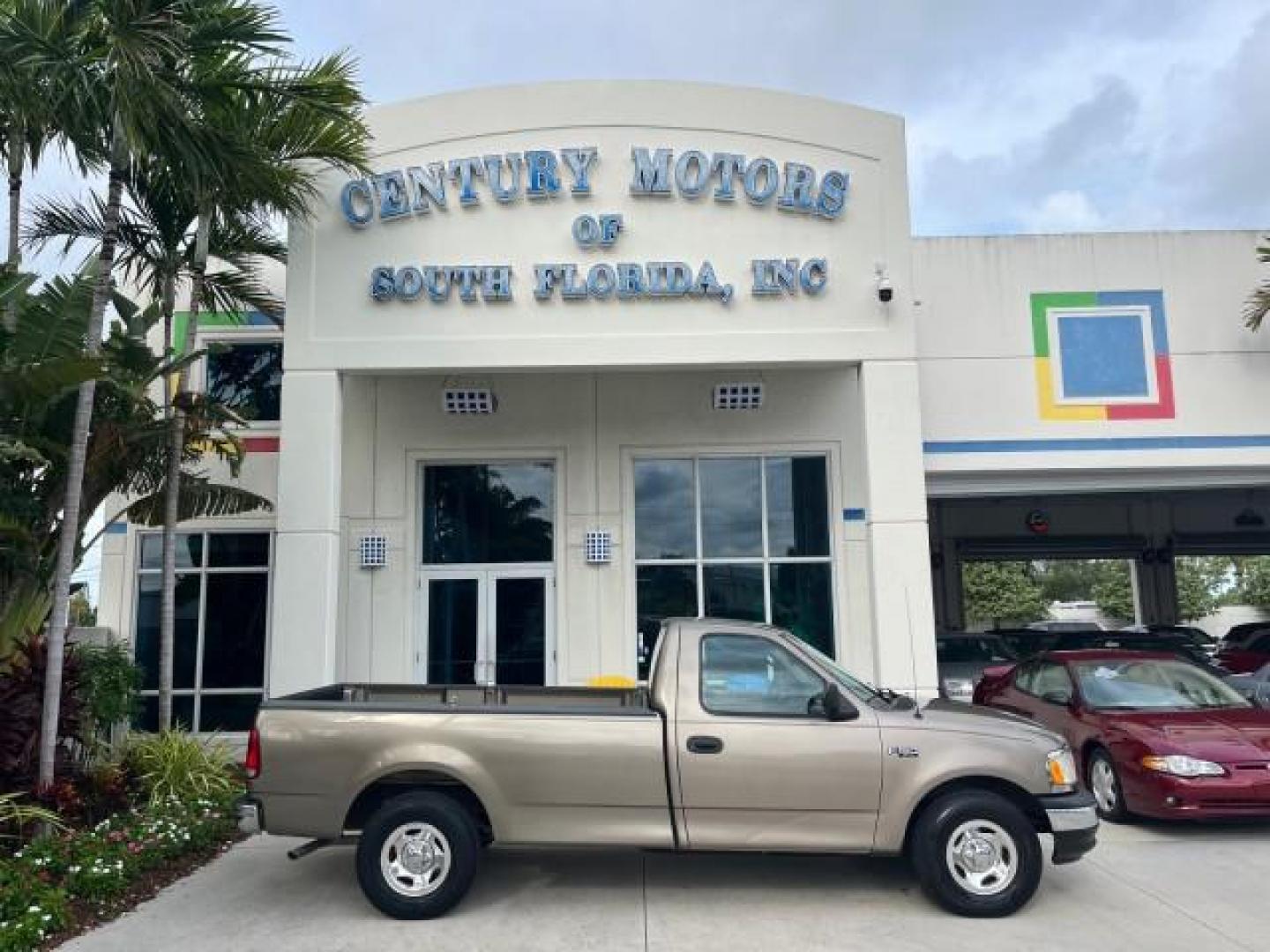 2001 Arizona Beige Metallic /Medium Graphite Ford F-150 XL PU LOW MILES 71,934 (1FTZF17251N) with an 4.2L SEFI V6 Engine engine, Automatic transmission, located at 4701 North Dixie Hwy, Pompano Beach, FL, 33064, (954) 422-2889, 26.240938, -80.123474 - OUR WEBPAGE FLORIDACARS1.COM HAS OVER 100 PHOTOS AND FREE CARFAX LINK 2001 FORD F-150 XL ROAD READY WORK READY PICKUP NO ACCIDENTS 4.2L V6 4.2L V6 F SOHC AUTO AC LOW MILES 71,934 GASOLINE 8 SERVICE RECORDS REAR WHEEL DRIVE 8.1 FT BED LENGTH XL Anti-Theft System Approach Lights RWD THIS IS ONE OF THE - Photo#0