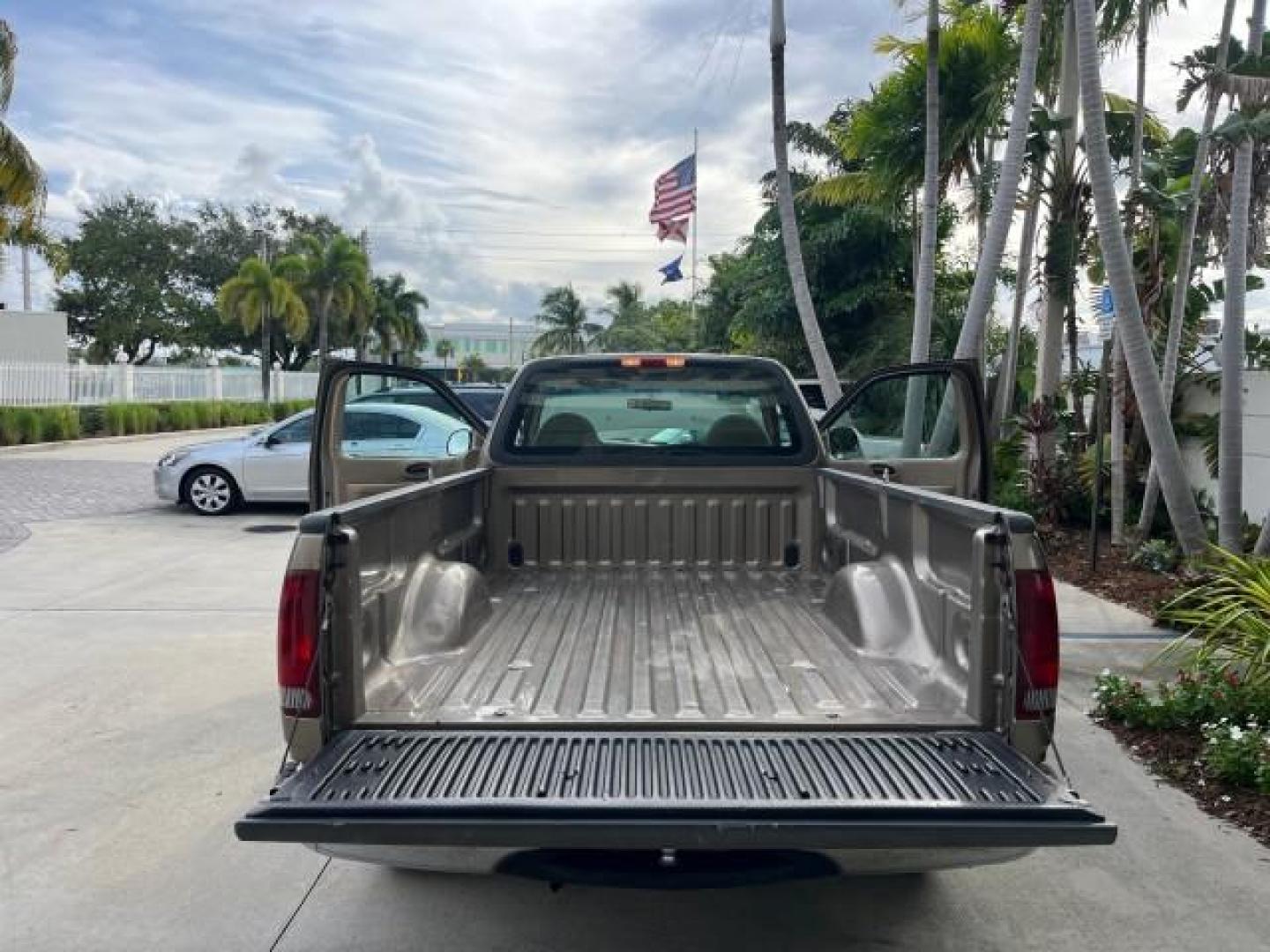 2001 Arizona Beige Metallic /Medium Graphite Ford F-150 XL PU LOW MILES 71,934 (1FTZF17251N) with an 4.2L SEFI V6 Engine engine, Automatic transmission, located at 4701 North Dixie Hwy, Pompano Beach, FL, 33064, (954) 422-2889, 26.240938, -80.123474 - OUR WEBPAGE FLORIDACARS1.COM HAS OVER 100 PHOTOS AND FREE CARFAX LINK 2001 FORD F-150 XL ROAD READY WORK READY PICKUP NO ACCIDENTS 4.2L V6 4.2L V6 F SOHC AUTO AC LOW MILES 71,934 GASOLINE 8 SERVICE RECORDS REAR WHEEL DRIVE 8.1 FT BED LENGTH XL Anti-Theft System Approach Lights RWD THIS IS ONE OF THE - Photo#15