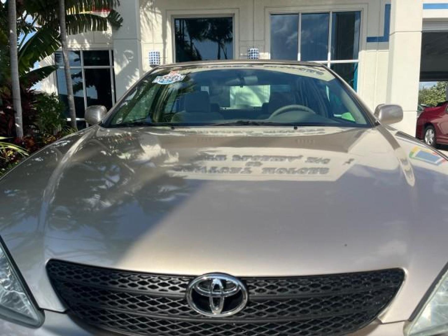 2004 Desert Sand Mica /Stone Toyota Camry 1 FL LE LOW MILES 60,167 (4T1BE32K64U) with an 2.4L DOHC MPFI Vvti 16-Valve 4-Cyl Engine engine, Automatic transmission, located at 4701 North Dixie Hwy, Pompano Beach, FL, 33064, (954) 422-2889, 26.240938, -80.123474 - OUR WEBPAGE FLORIDACARS1.COM HAS OVER 100 PHOTOS AND FREE CARFAX LINK 2004 TOYOTA CAMRY LE ROAD READY 2.4L I4 VIN: 4T1BE32K64U816523 NO ACCIDENTS SEDAN 4 DR NO RECALLS 32 MPG 2.4L I4 F DOHC 16V 1 OWNER FLORIDA GASOLINE LOW MILES 60,167 FRONT WHEEL DRIVE POWER SEATS/MIRRORS Approach Lights Cruise Con - Photo#75