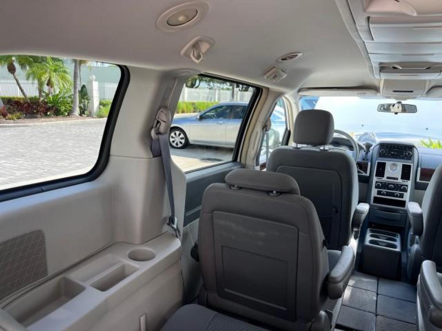 2009 Stone White /Md Slate Gray/Lt Shale Chrysler Town and Country 1 OWNER Touring LOW MILES 58,890 (2A8HR54189R) with an 3.8L OHV SMPI V6 Engine engine, Automatic transmission, located at 4701 North Dixie Hwy, Pompano Beach, FL, 33064, (954) 422-2889, 26.240938, -80.123474 - OUR WEBPAGE FLORIDACARS1.COM HAS OVER 100 PHOTOS AND FREE CARFAX LINK 2009 CHRYSLER TOWN AND COUNTRY TOURING ROAD READY 3.8L V6 VIN: 2A8HR54189R665250 LOW MILES 58,890 VAN 3 ROW SEATS 1 OWNER 3.8L V6 F OHV 12V POWER SLIDING DOORS GASOLINE POWER LIFTGATE FRONT WHEEL DRIVE 21 SERVICE RECORDS Alloy Whe - Photo#76