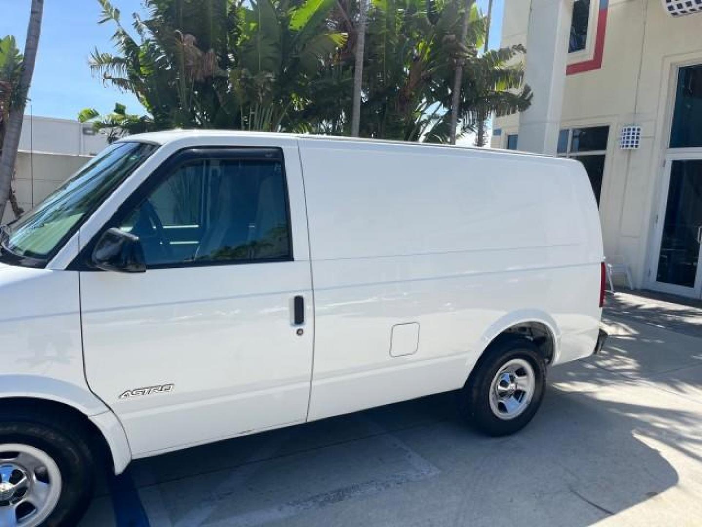 2002 Ivory White /Medium Gray Chevrolet Astro Cargo Van LOW MILES 65,497 (1GCDM19X22B) with an 4.3L Vortec 4300 MFI V6 Engine engine, Automatic transmission, located at 4701 North Dixie Hwy, Pompano Beach, FL, 33064, (954) 422-2889, 26.240938, -80.123474 - OUR WEBPAGE FLORIDACARS1.COM HAS OVER 100 PHOTOS AND FREE CARFAX LINK 2002 CHEVROLET ASTRO ROAD READY WORK READY VIN: 1GCDM19X22B117985 NO ACCIDENTS NO RECALLS VAN FLORIDA OWNER 4,3L V6 4.3L V6 F OHV 12V LOW MILES 65,497 GASOLINE 6 SERVICE RECORDS REAR WHEEL DRIVE Anti-Theft System Approach Lights F - Photo#73