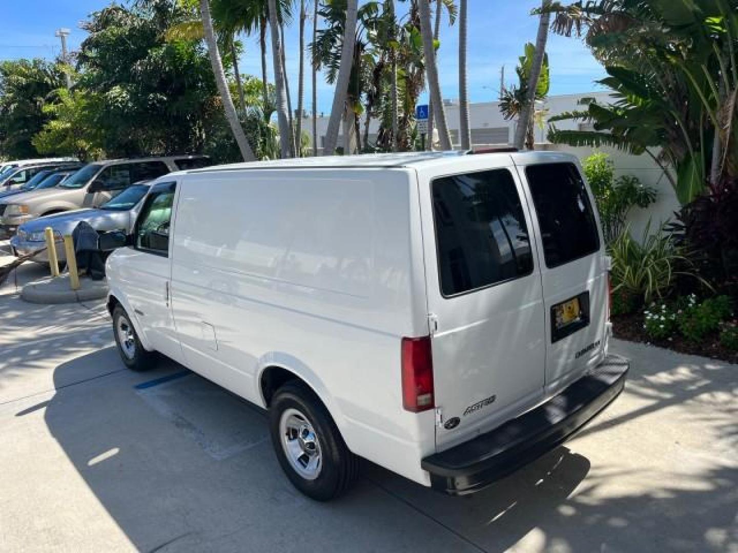 2002 Ivory White /Medium Gray Chevrolet Astro Cargo Van LOW MILES 65,497 (1GCDM19X22B) with an 4.3L Vortec 4300 MFI V6 Engine engine, Automatic transmission, located at 4701 North Dixie Hwy, Pompano Beach, FL, 33064, (954) 422-2889, 26.240938, -80.123474 - OUR WEBPAGE FLORIDACARS1.COM HAS OVER 100 PHOTOS AND FREE CARFAX LINK 2002 CHEVROLET ASTRO ROAD READY WORK READY VIN: 1GCDM19X22B117985 NO ACCIDENTS NO RECALLS VAN FLORIDA OWNER 4,3L V6 4.3L V6 F OHV 12V LOW MILES 65,497 GASOLINE 6 SERVICE RECORDS REAR WHEEL DRIVE Anti-Theft System Approach Lights F - Photo#89