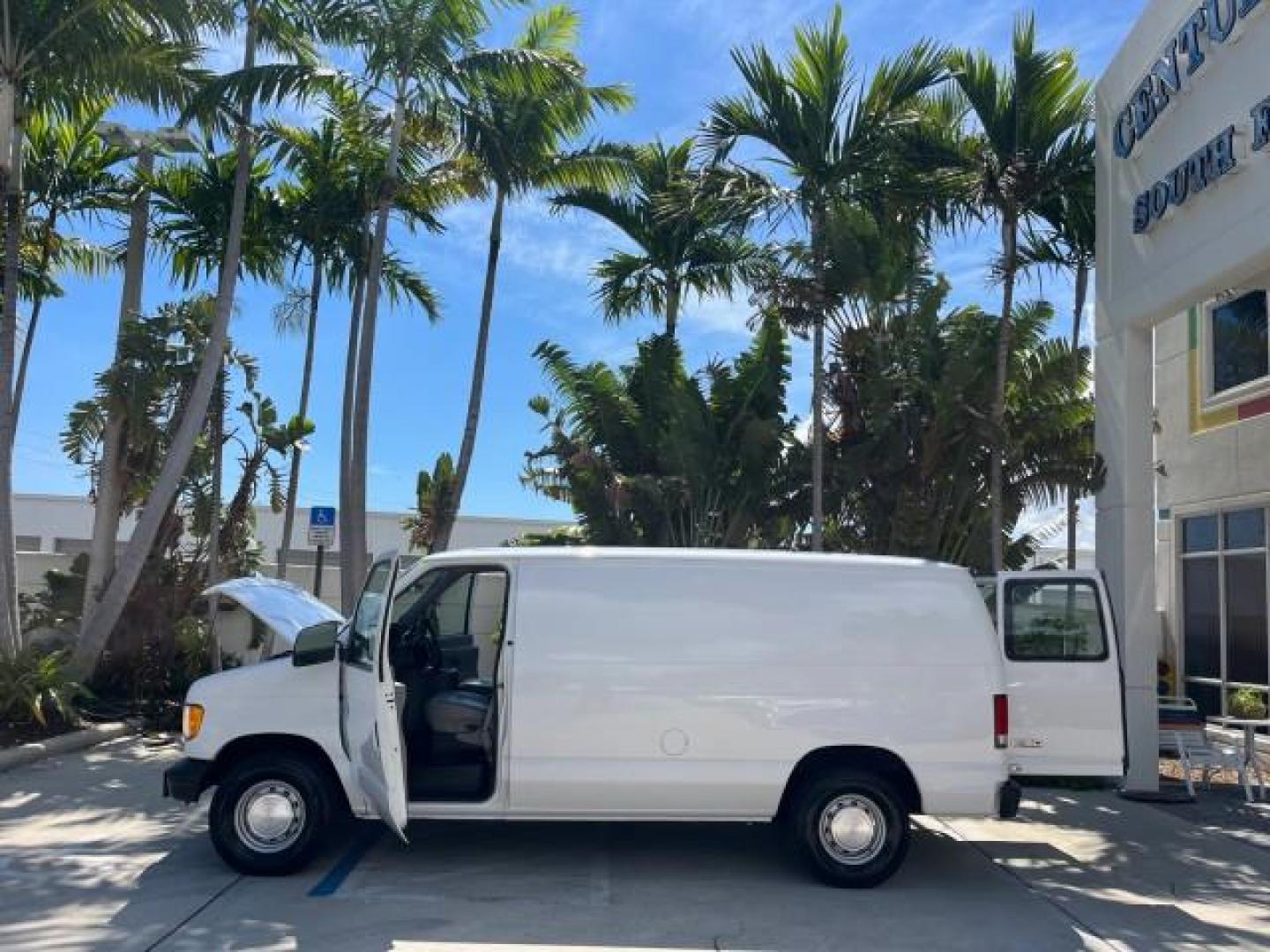 2000 Oxford White /Medium Graphite Ford Econoline Cargo Van LOW MILES 56,367 (1FTRE1427YH) with an 4.2L SEFI SPI V6 Engine engine, Automatic transmission, located at 4701 North Dixie Hwy, Pompano Beach, FL, 33064, (954) 422-2889, 26.240938, -80.123474 - OUR WEBPAGE FLORIDACARS1.COM HAS OVER 100 PHOTOS AND FREE CARFAX LINK 2000 FORD E-150 ROAD READY WORK READY VIN: 1FTRE1427YHB14150 NO ACCIDENTS NO RECALLS VAN 1 OWNER 4.2L V6 4.2L V6 F SOHC LOW MILES 56,367 GASOLINE REAR WHEEL DRIVE Approach Lights Front Bucket Seats RWD THIS IS ONE OF THE NICEST FO - Photo#8