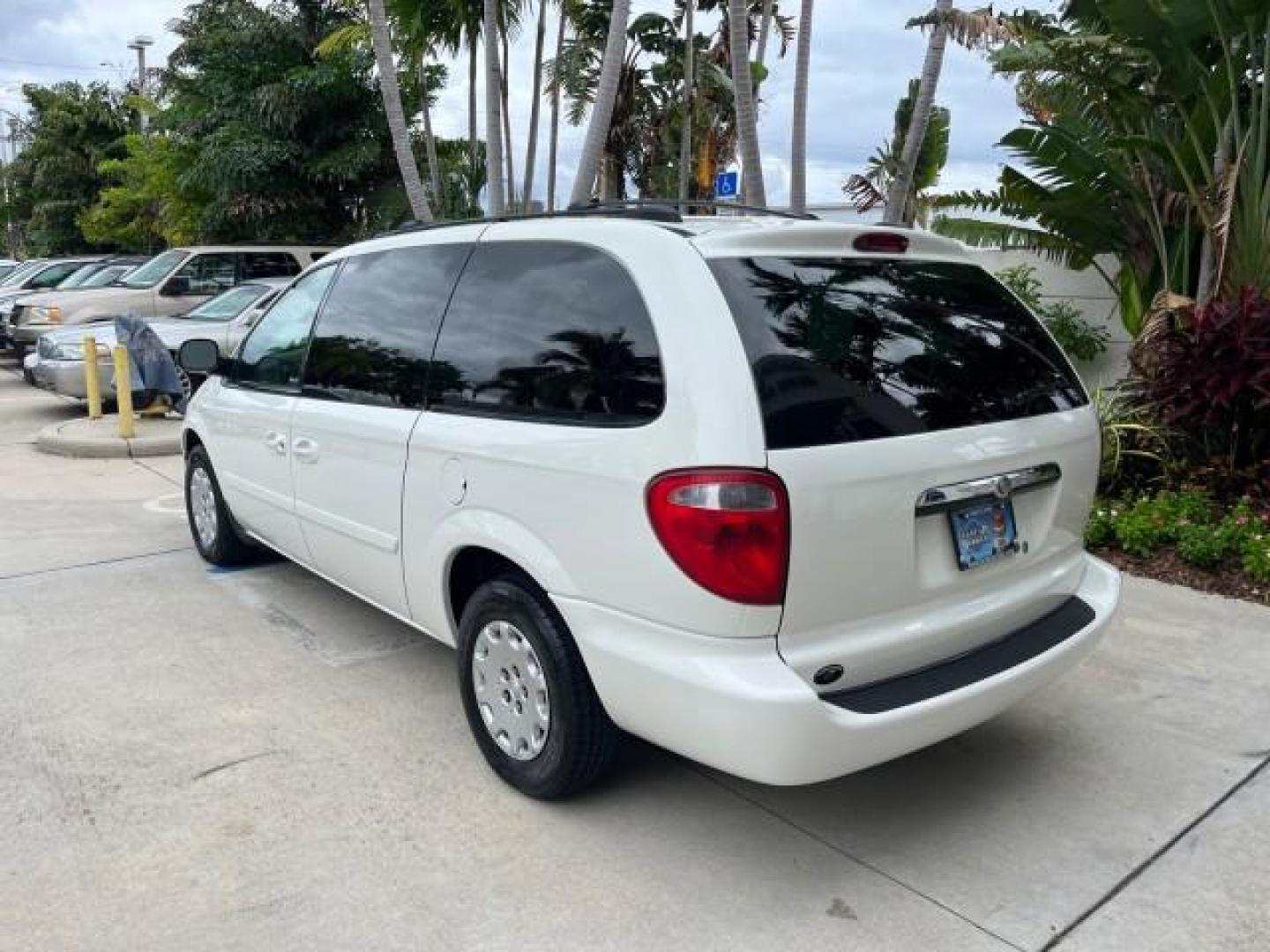 2004 Stone White /Med Slate Gray Chrysler Town and Country 1 FL LX LOW MILES 50,731 (2C4GP44R44R) with an 3.3L OHV V6 Engine engine, Automatic transmission, located at 4701 North Dixie Hwy, Pompano Beach, FL, 33064, (954) 422-2889, 26.240938, -80.123474 - OUR WEBPAGE FLORIDACARS1.COM HAS OVER 100 PHOTOS AND FREE CARFAX LINK 2004 CHRYSLER TOWN AND COUNTRY LX FAMILY VALUE ROAD READY 3.3L V6 VIN: 2C4GP44R44R594288 NO ACCIDENTS 26 MPG VAN NO RECALLS 3 ROW SEATS 3.3L V6 F 12V 11 SERVICE RECORDS GASOLINE 1 OWNER FLORIDA FRONT WHEEL DRIVE LOW MILES 50,731 A - Photo#92